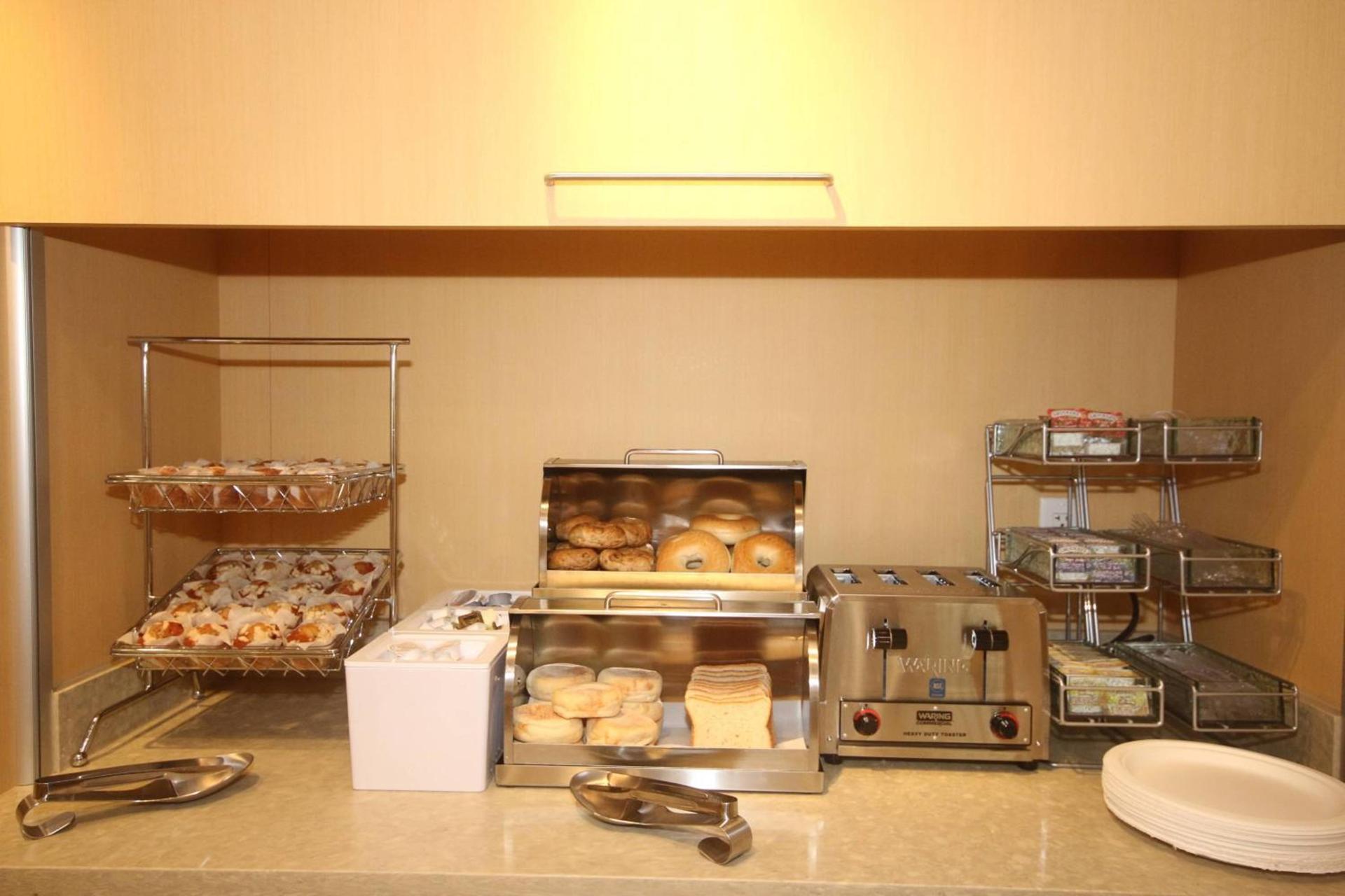 TownePlace Suites by Marriott Charleston-North Charleston photo 5