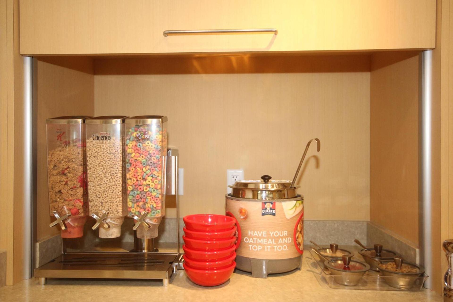 TownePlace Suites by Marriott Charleston-North Charleston photo 16