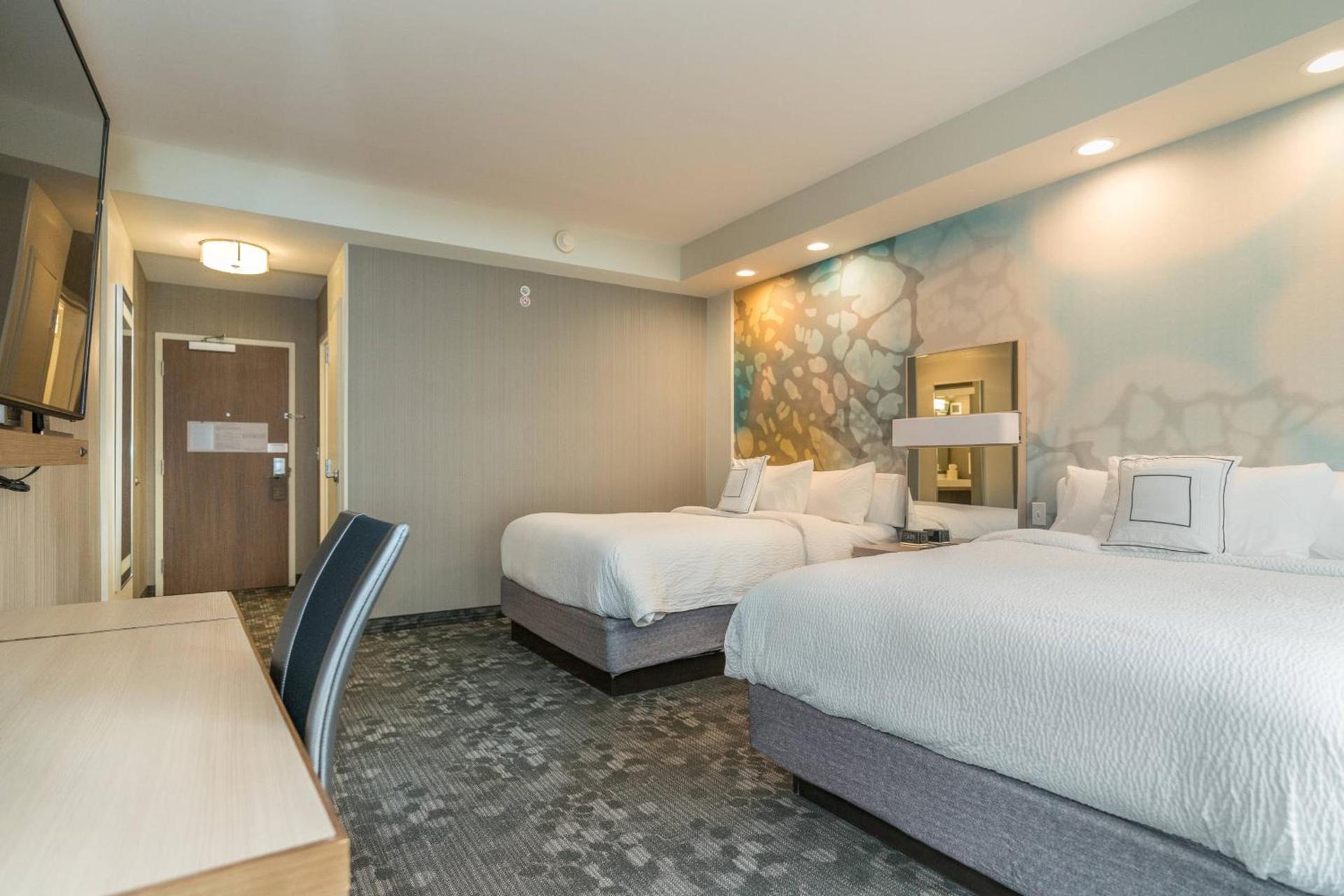 Courtyard by Marriott West Springfield photo 7