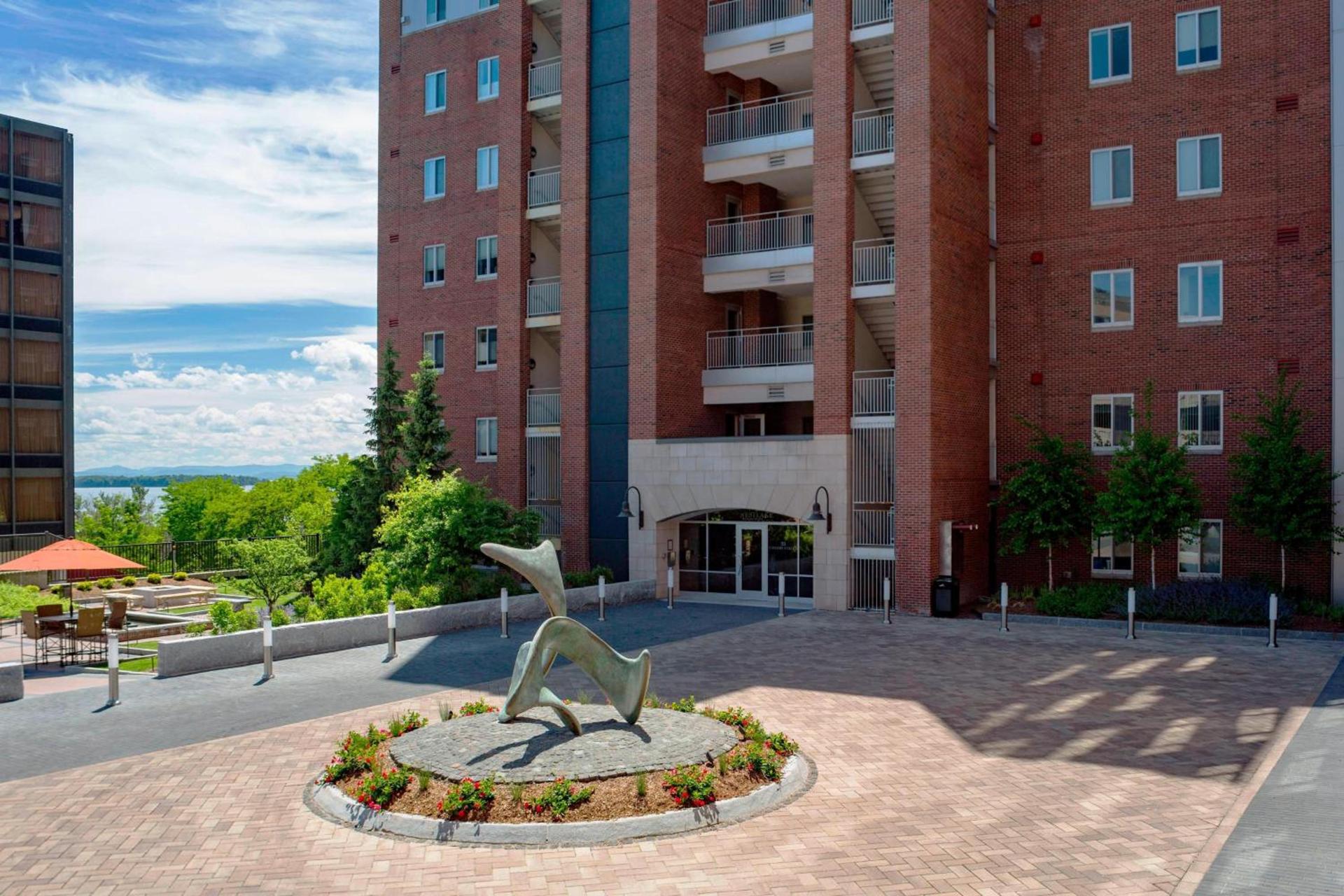 The Harborvale, Autograph Collection photo 1
