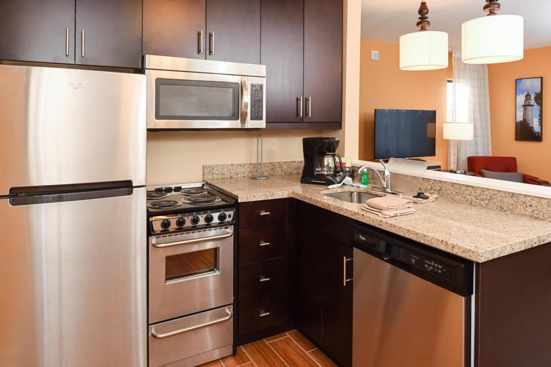 TownePlace Suites by Marriott Detroit Commerce photo 15