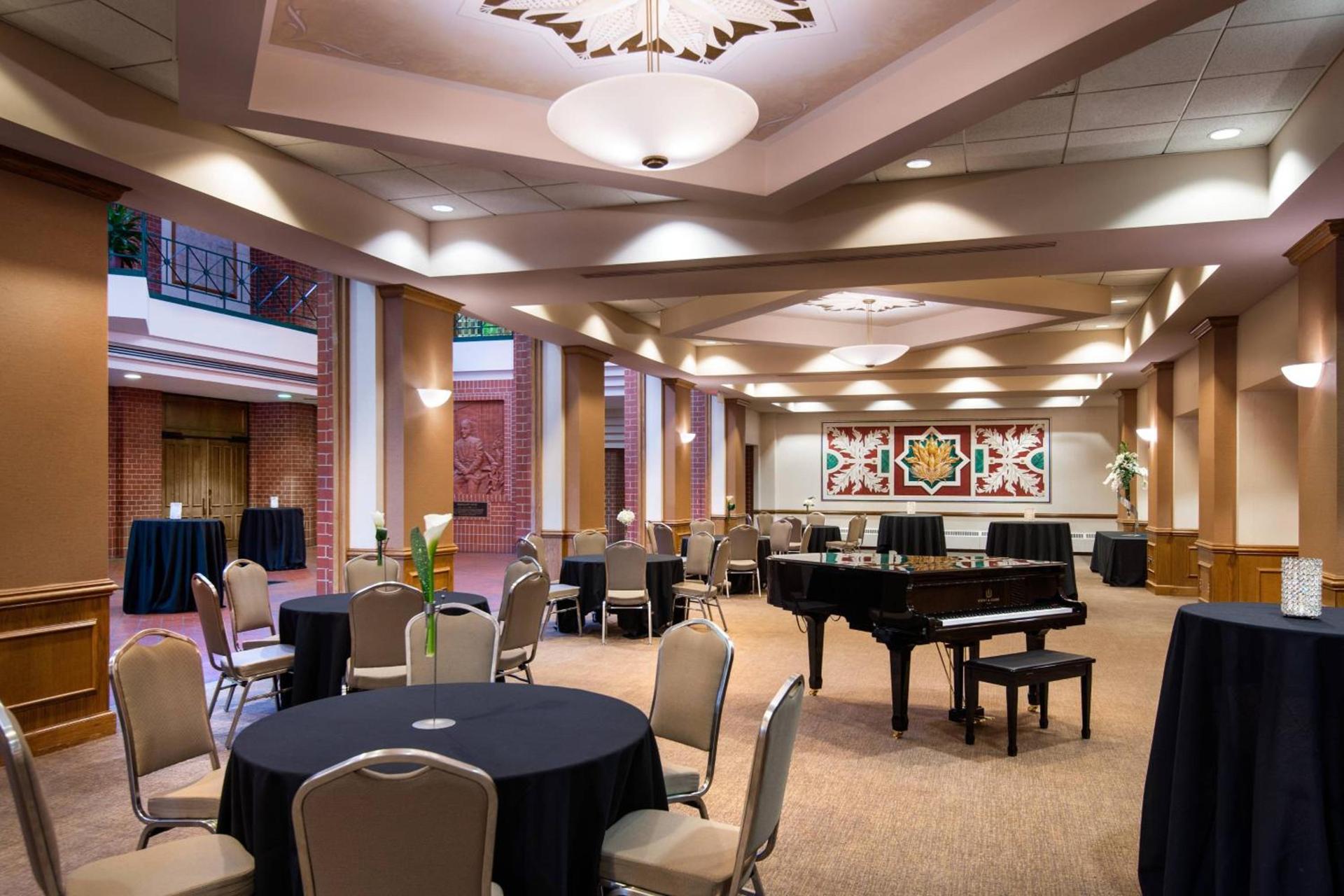 The Lincoln Marriott Cornhusker Hotel photo 48