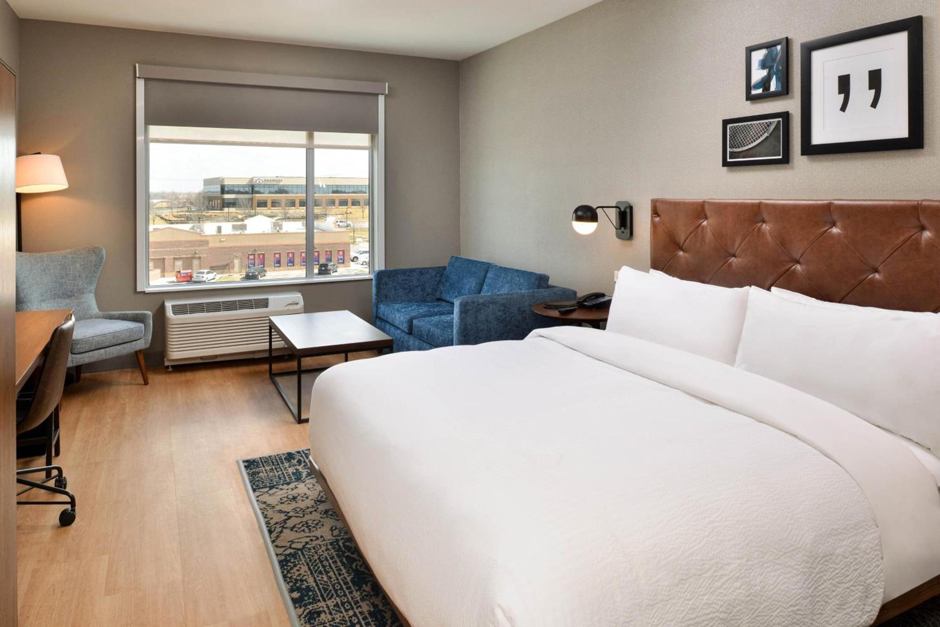 Four Points by Sheraton Kansas City Olathe photo 9