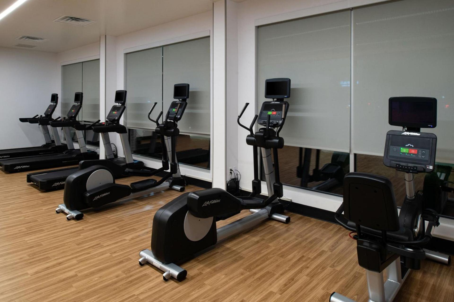 Four Points by Sheraton Kansas City Olathe photo 16