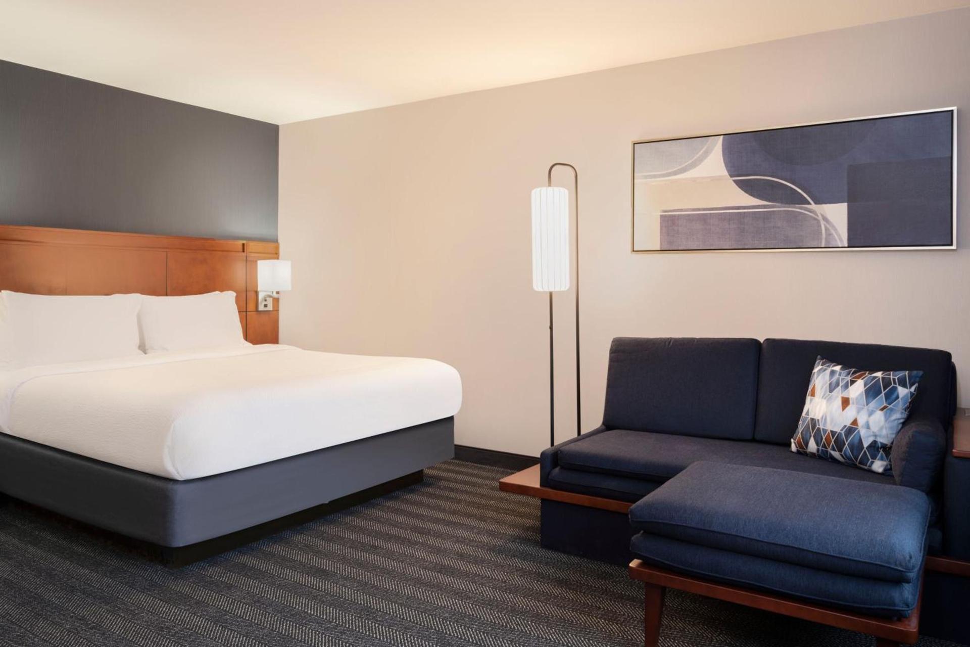 Courtyard by Marriott Columbus New Albany photo 10