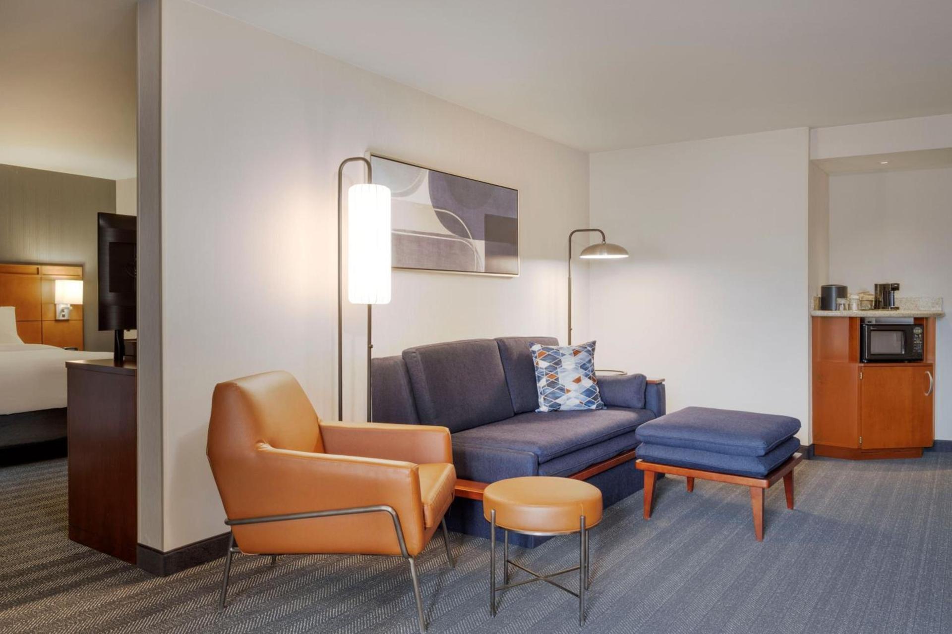 Courtyard by Marriott Columbus New Albany photo 17