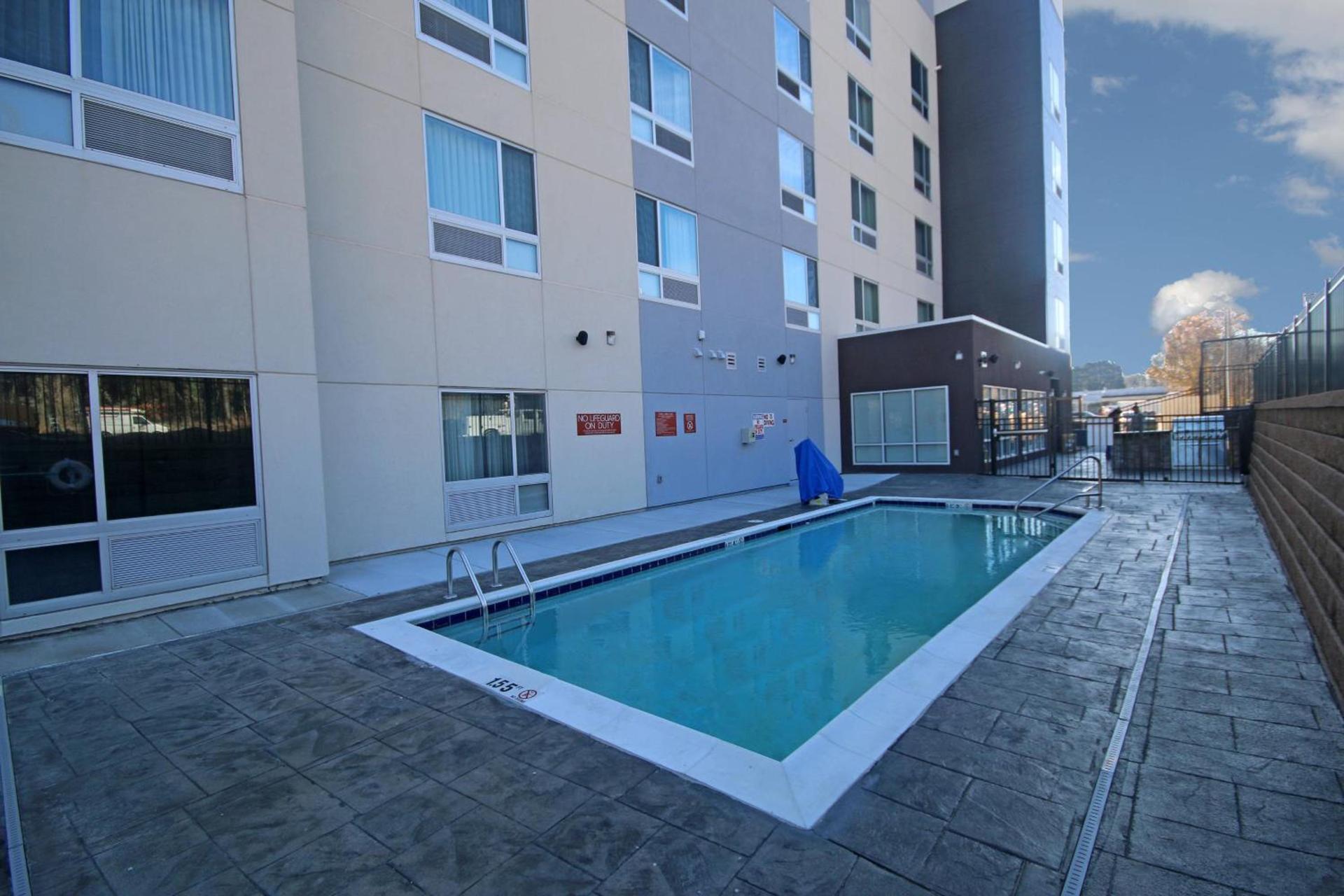 TownePlace Suites by Marriott Greensboro Coliseum Area photo 25