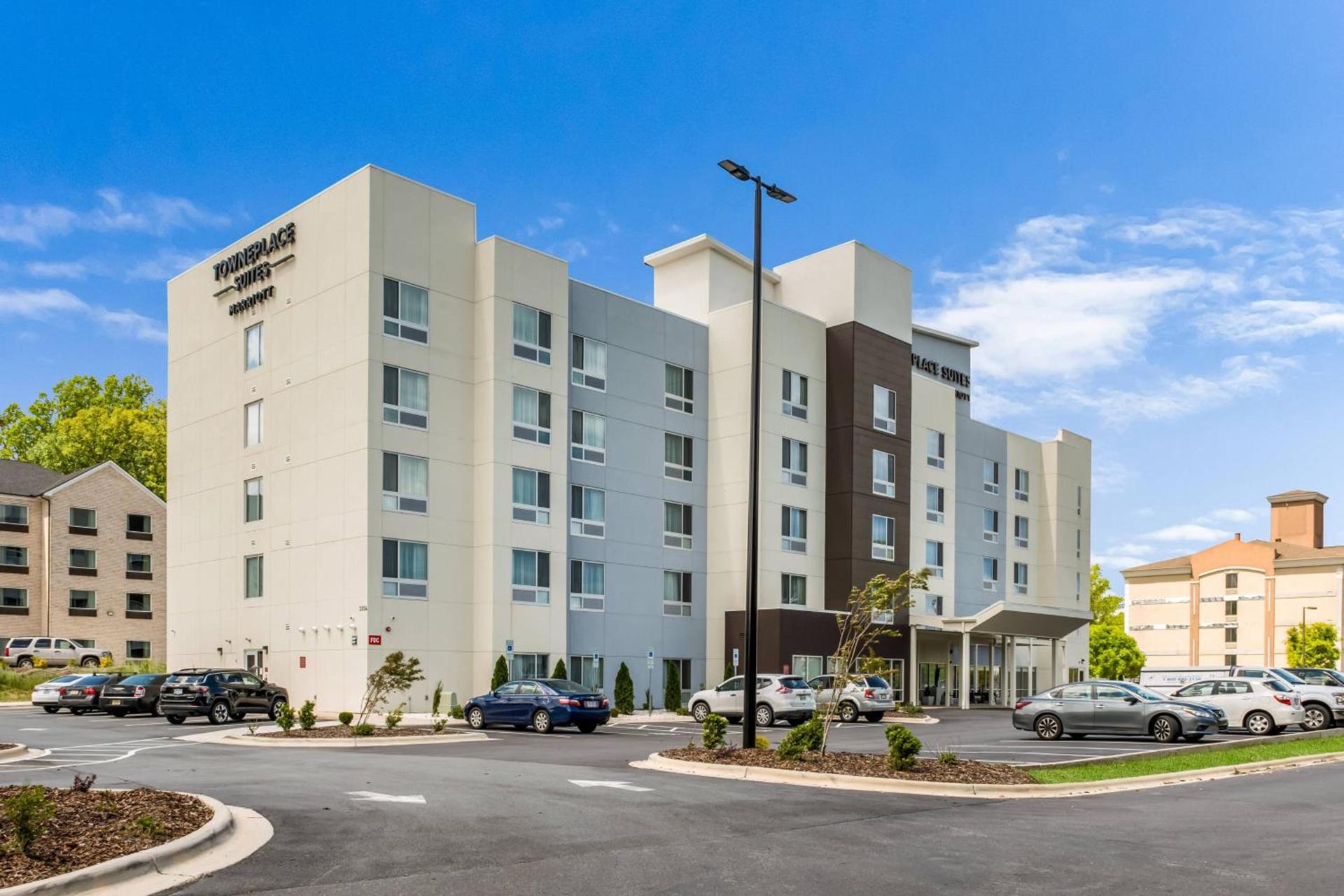 TownePlace Suites by Marriott Greensboro Coliseum Area photo 1