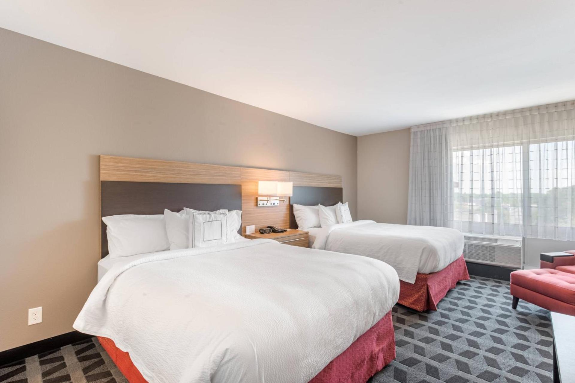TownePlace Suites by Marriott Greensboro Coliseum Area photo 8