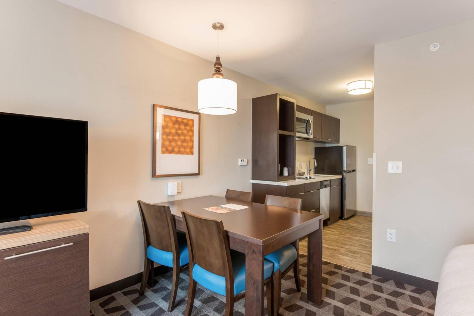 TownePlace Suites by Marriott Greensboro Coliseum Area photo 10