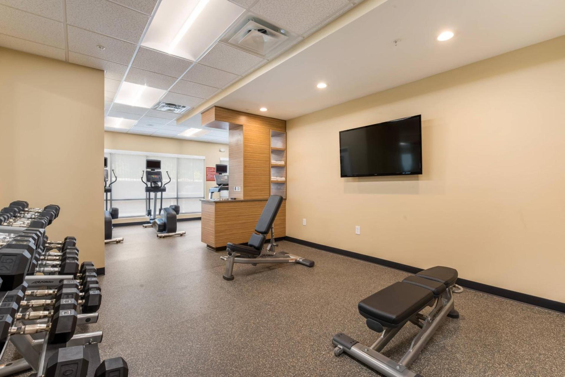 TownePlace Suites by Marriott Greensboro Coliseum Area photo 27