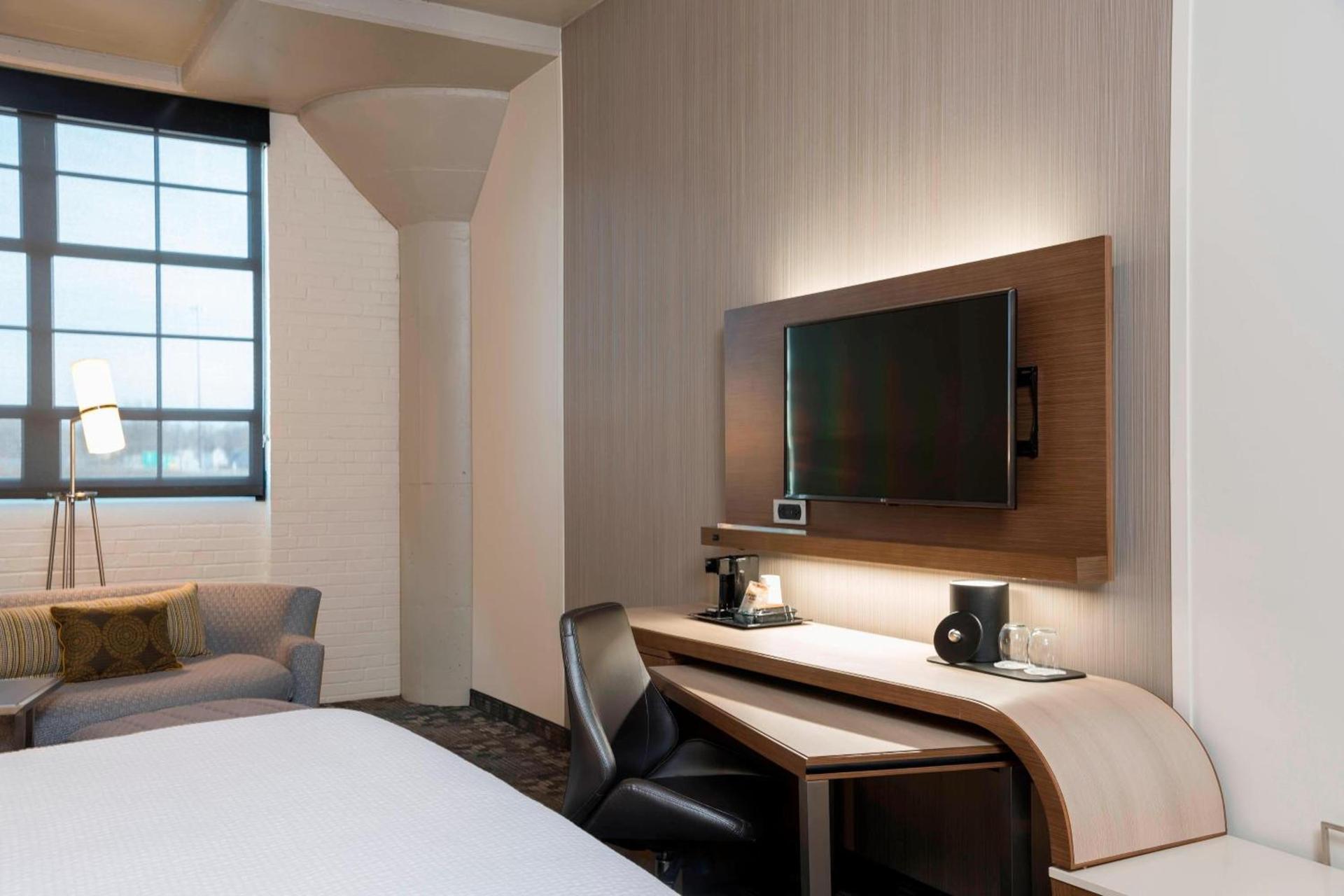 Courtyard by Marriott Waterloo Cedar Falls photo 7