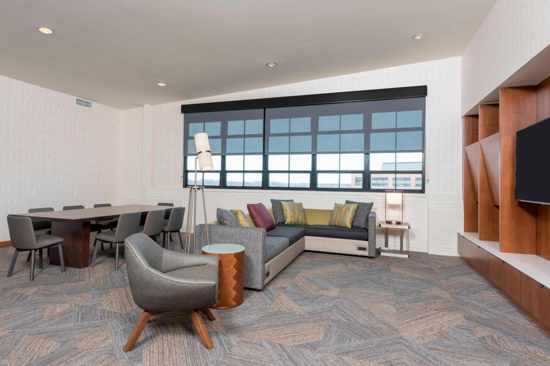 Courtyard by Marriott Waterloo Cedar Falls photo 10