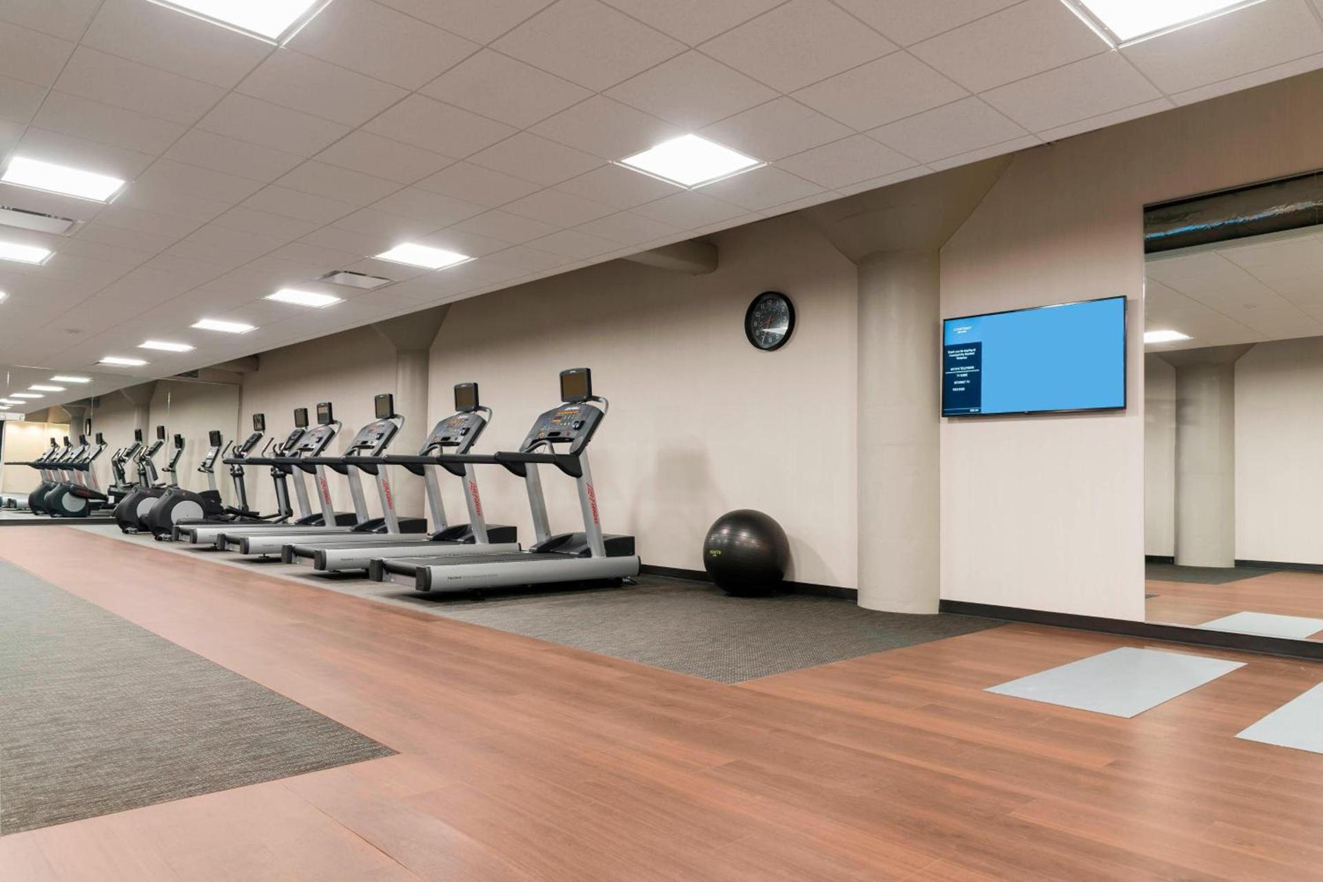 Courtyard by Marriott Waterloo Cedar Falls photo 32
