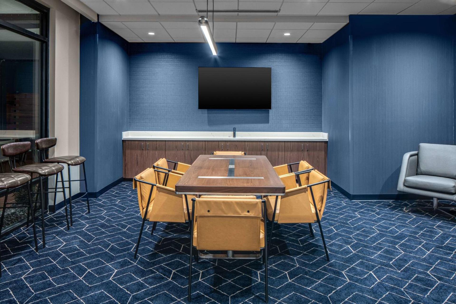 Courtyard by Marriott Jefferson City photo 21