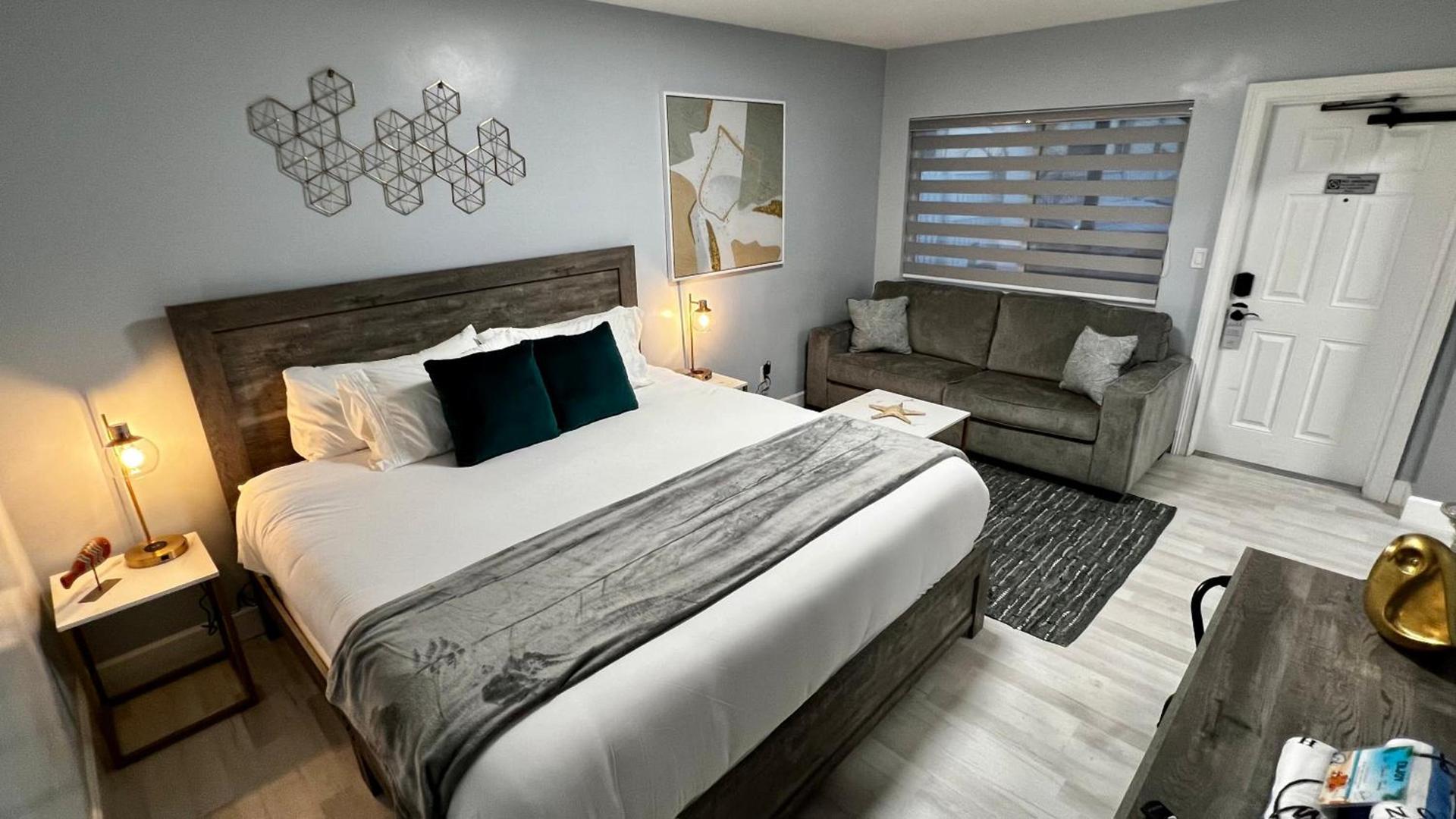 Oceano Suites Daytona Beach photo 5