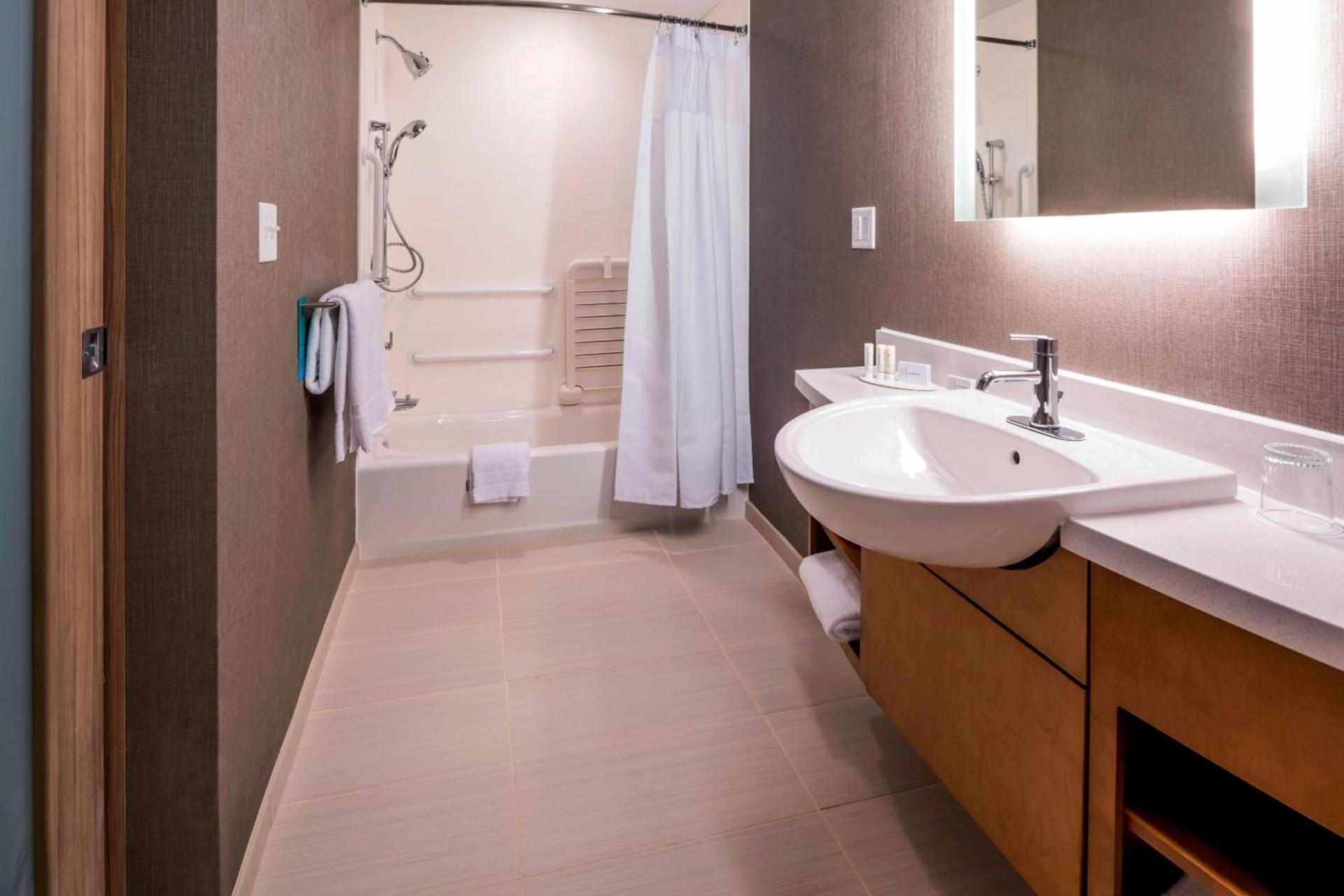 SpringHill Suites by Marriott Fishkill photo 14