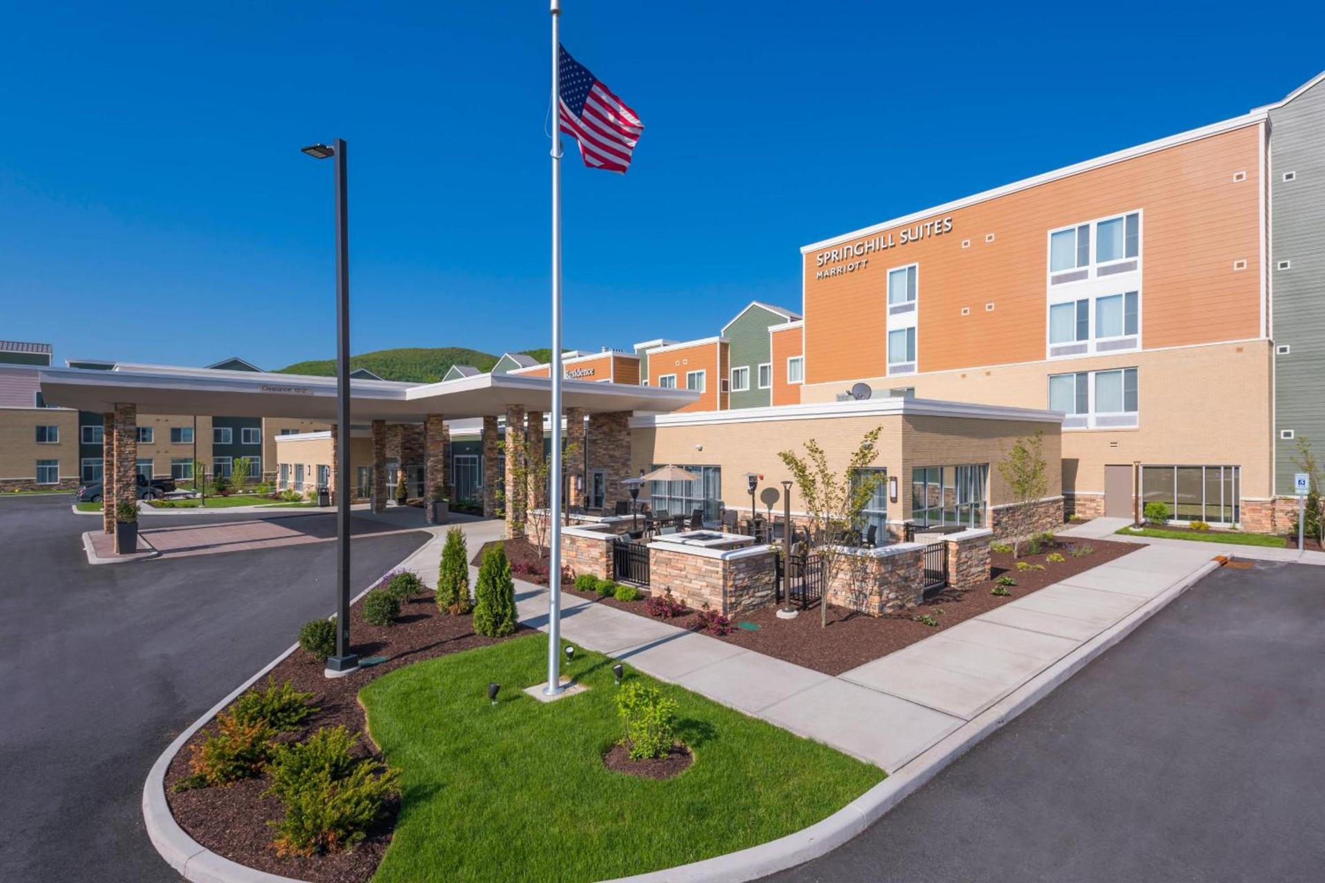 SpringHill Suites by Marriott Fishkill photo 2
