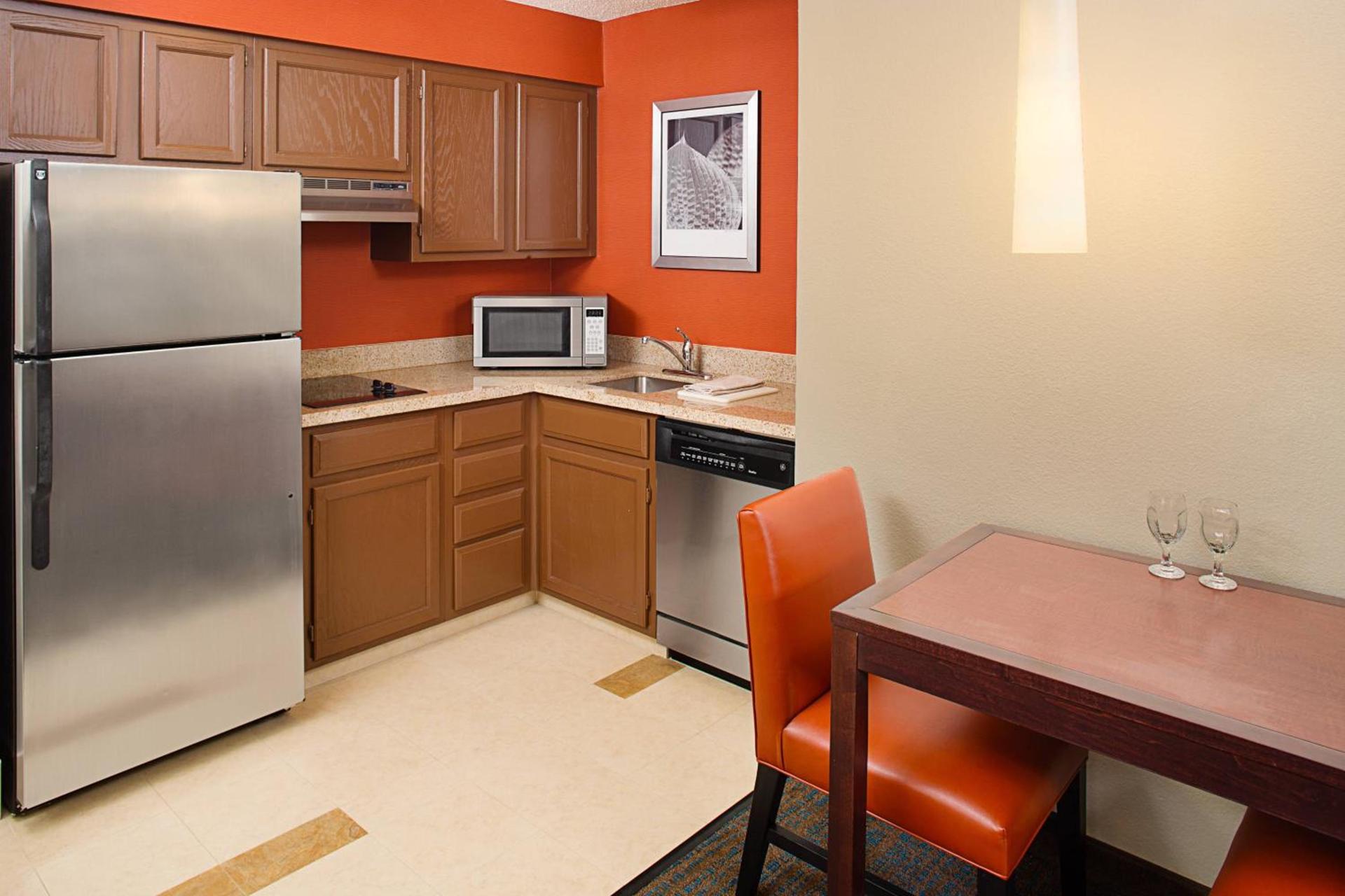 Residence Inn by Marriott Detroit Livonia photo 6