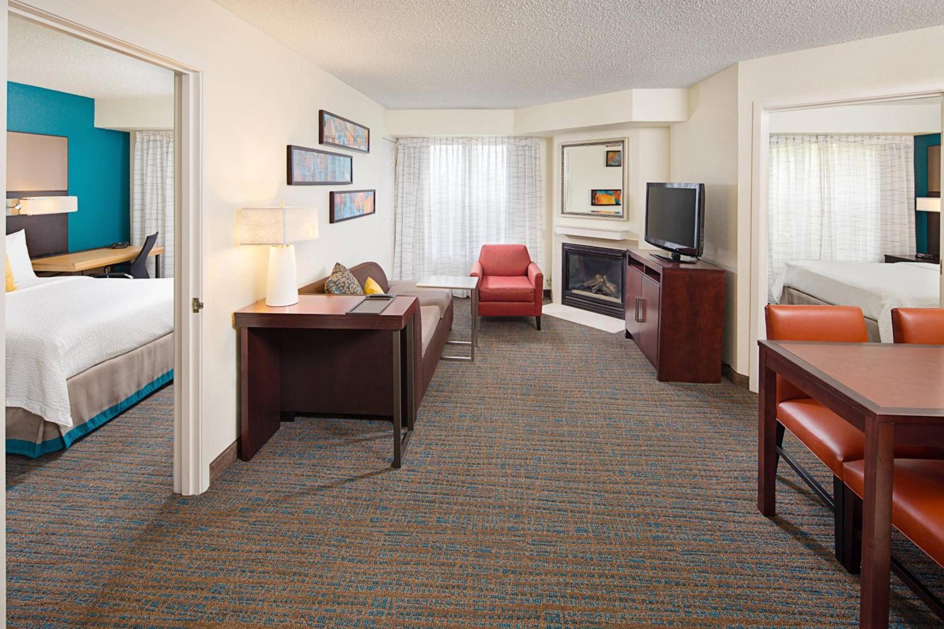 Residence Inn by Marriott Detroit Livonia photo 21