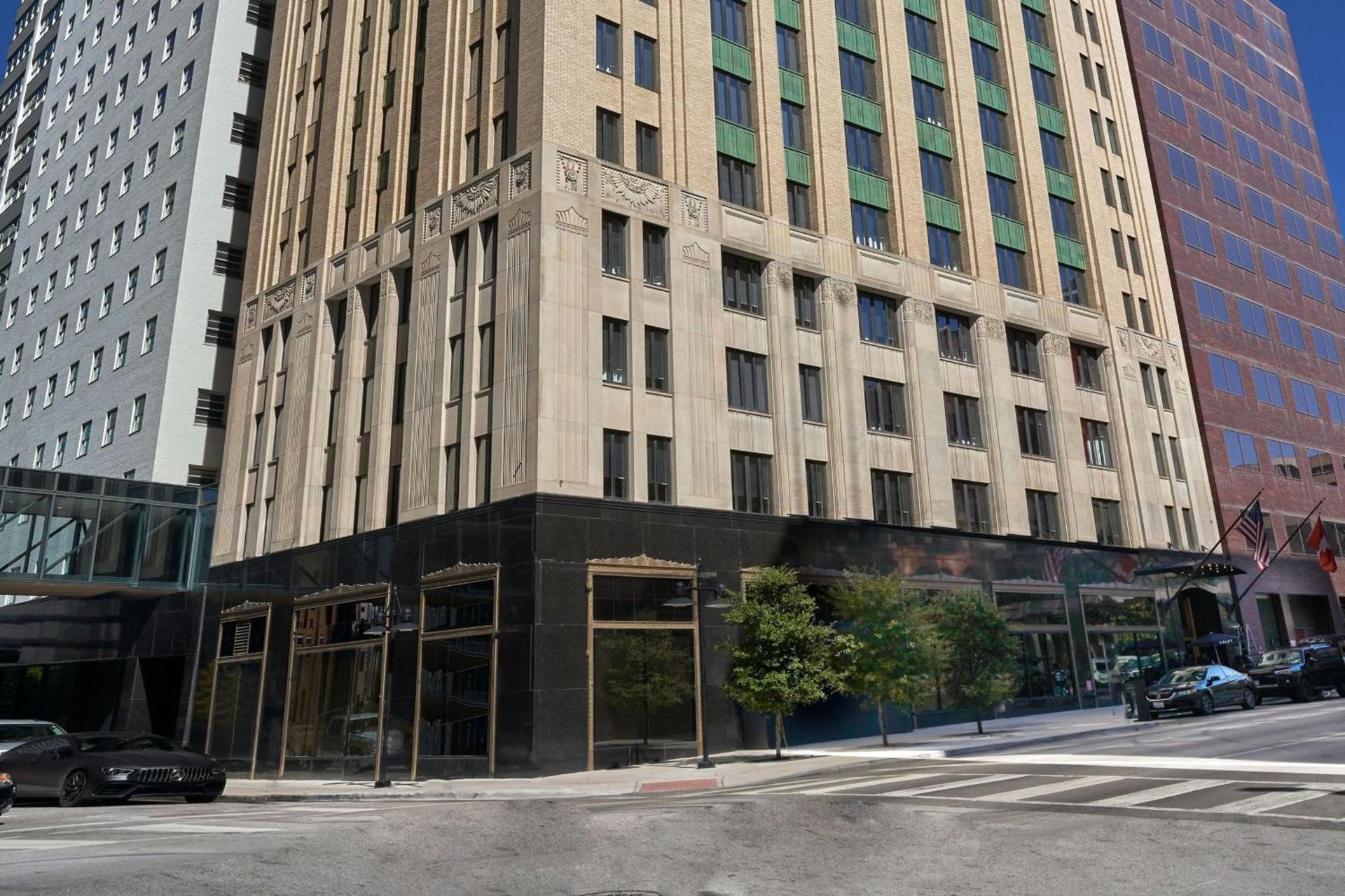 Renaissance Saint Elm Dallas Downtown Hotel photo 9