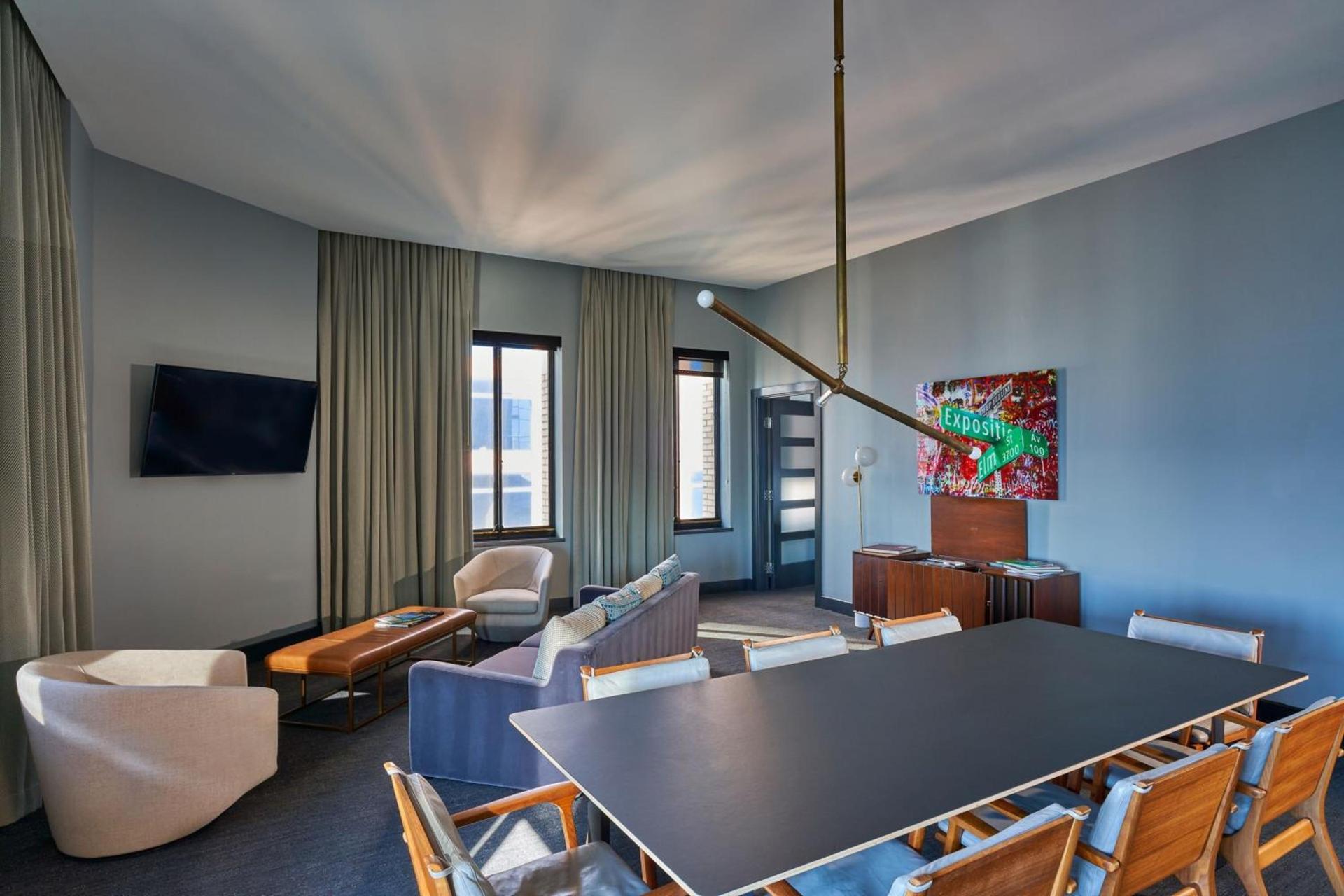 Renaissance Saint Elm Dallas Downtown Hotel photo 40