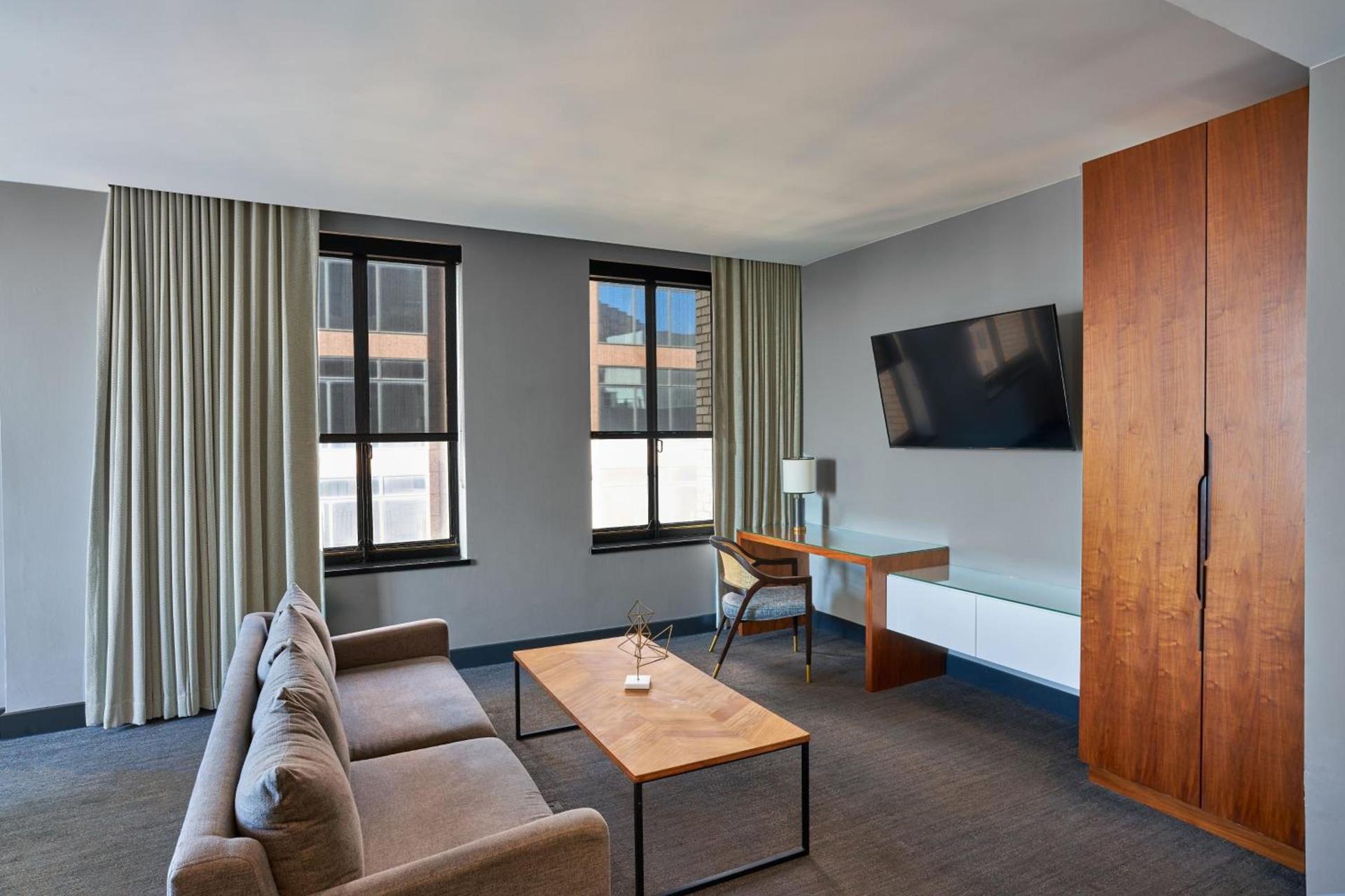 Renaissance Saint Elm Dallas Downtown Hotel photo 39