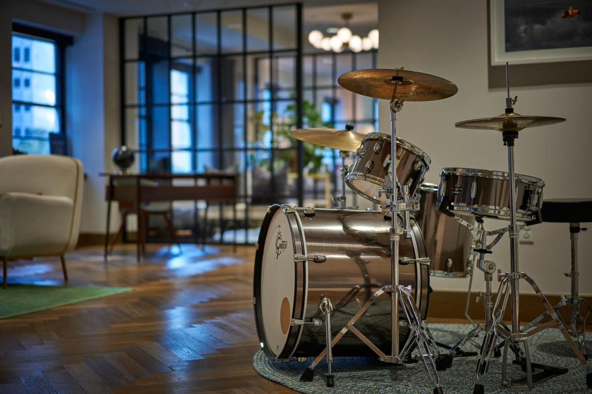 Renaissance Saint Elm Dallas Downtown Hotel photo 66