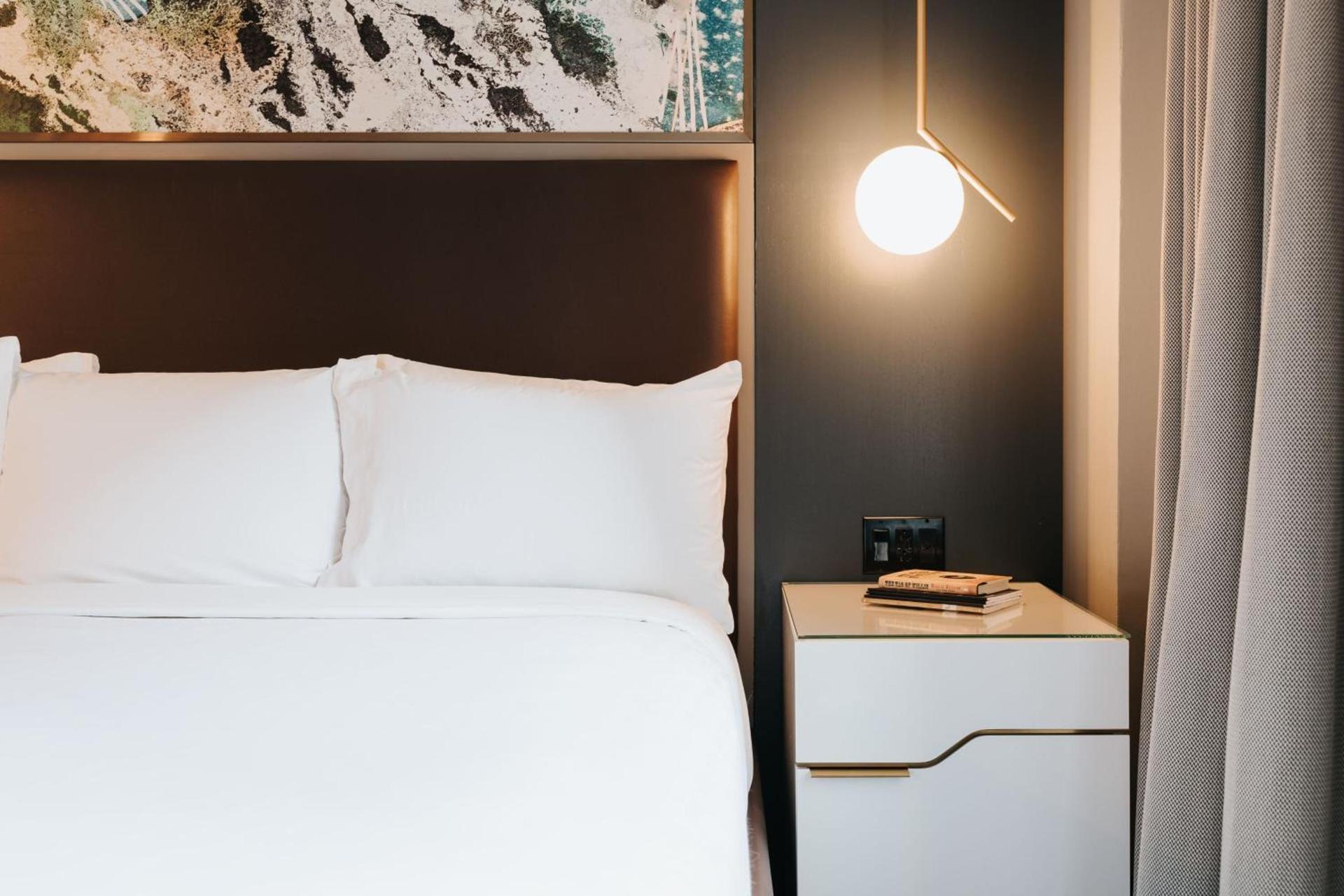 Renaissance Saint Elm Dallas Downtown Hotel photo 17