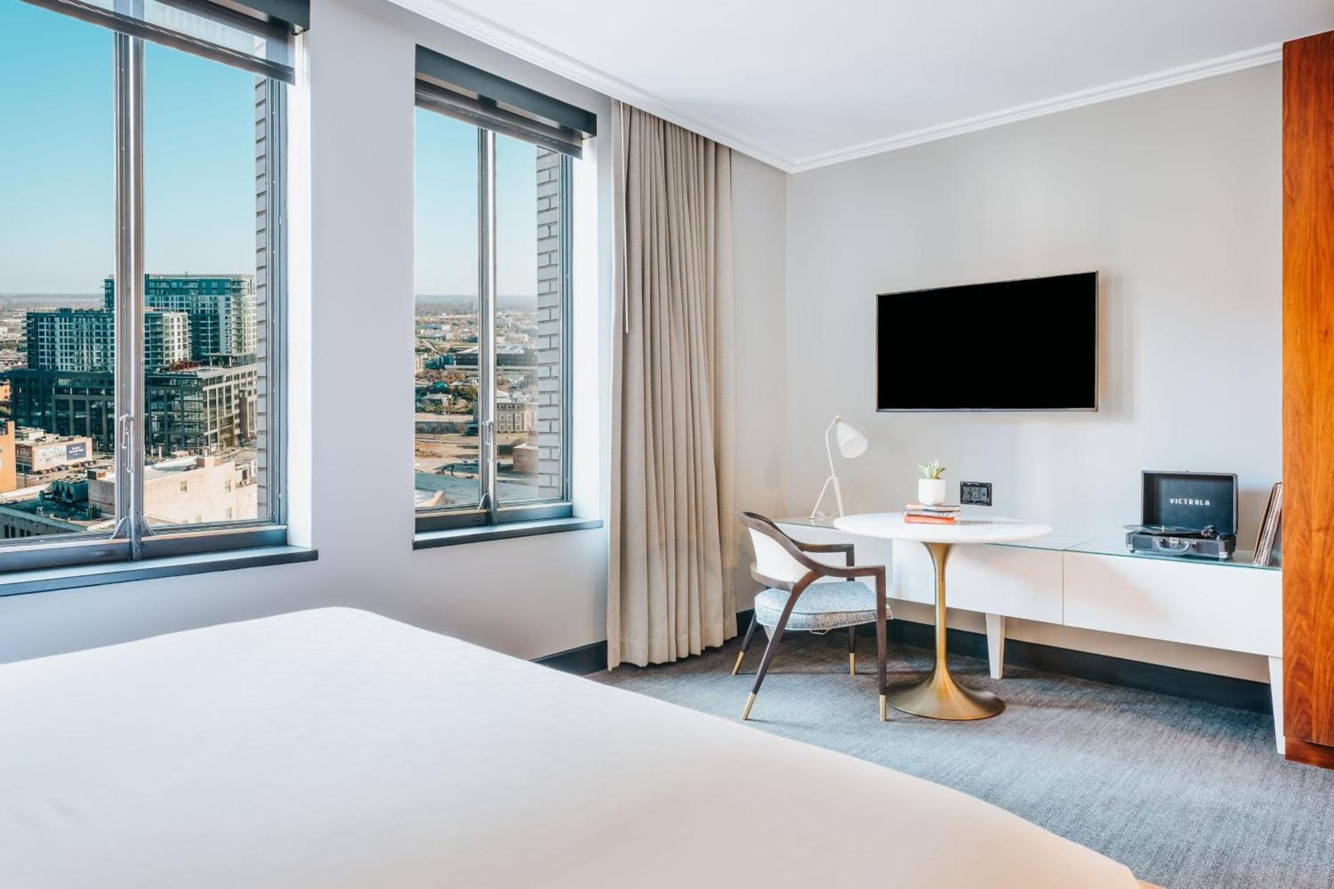 Renaissance Saint Elm Dallas Downtown Hotel photo 23