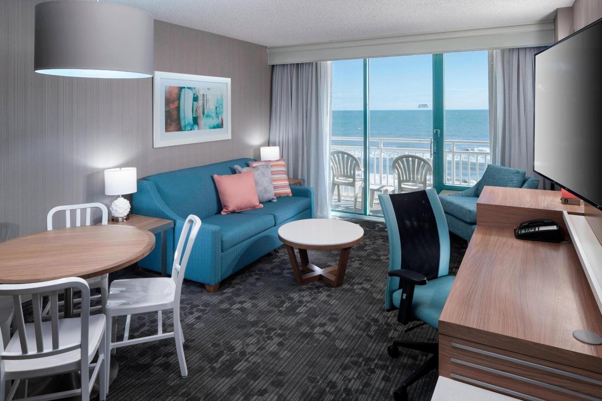 Courtyard by Marriott Virginia Beach Oceanfront-South photo 11