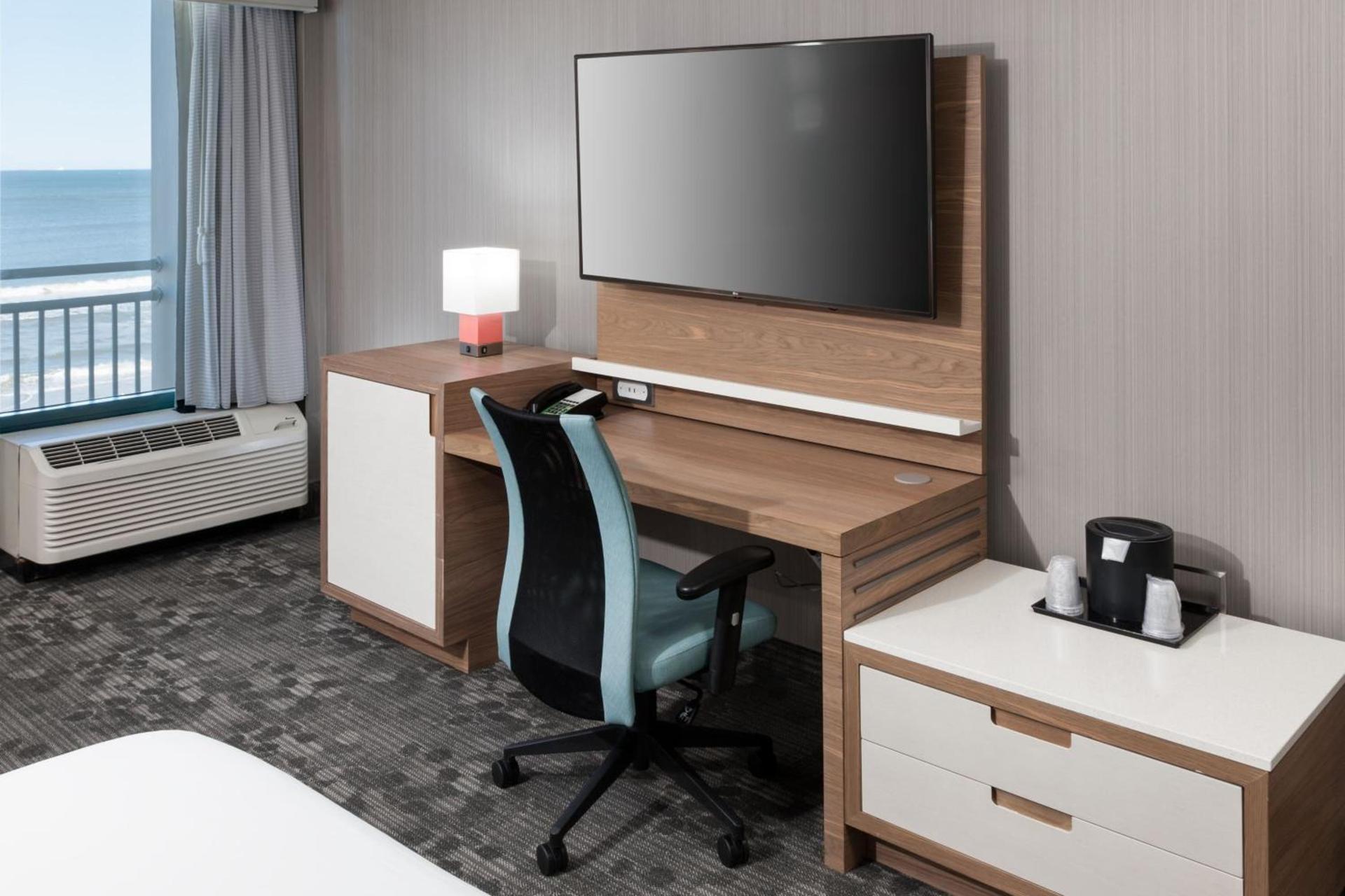 Courtyard by Marriott Virginia Beach Oceanfront-South photo 10