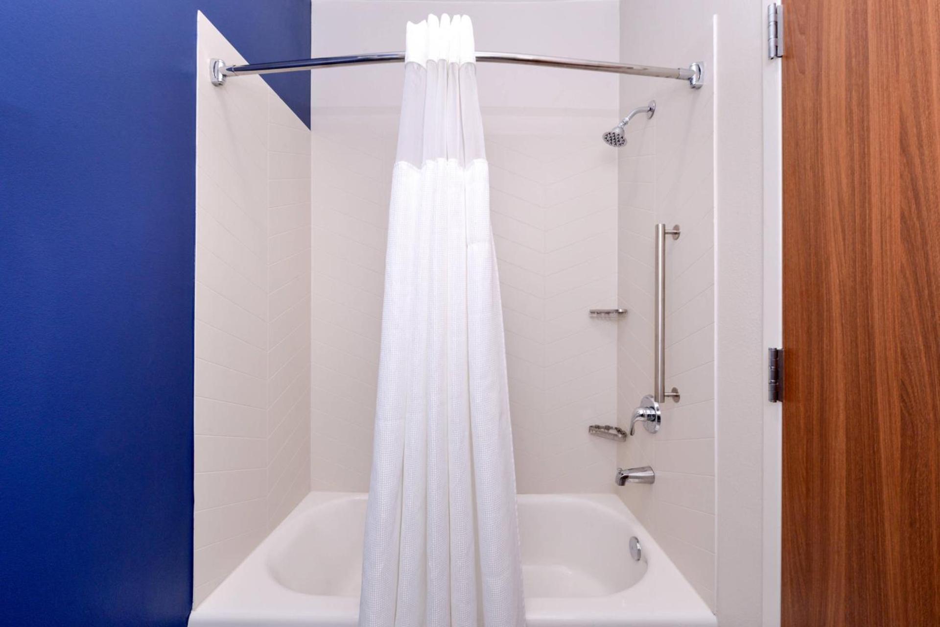 Fairfield Inn Arlington Near Six Flags photo 8