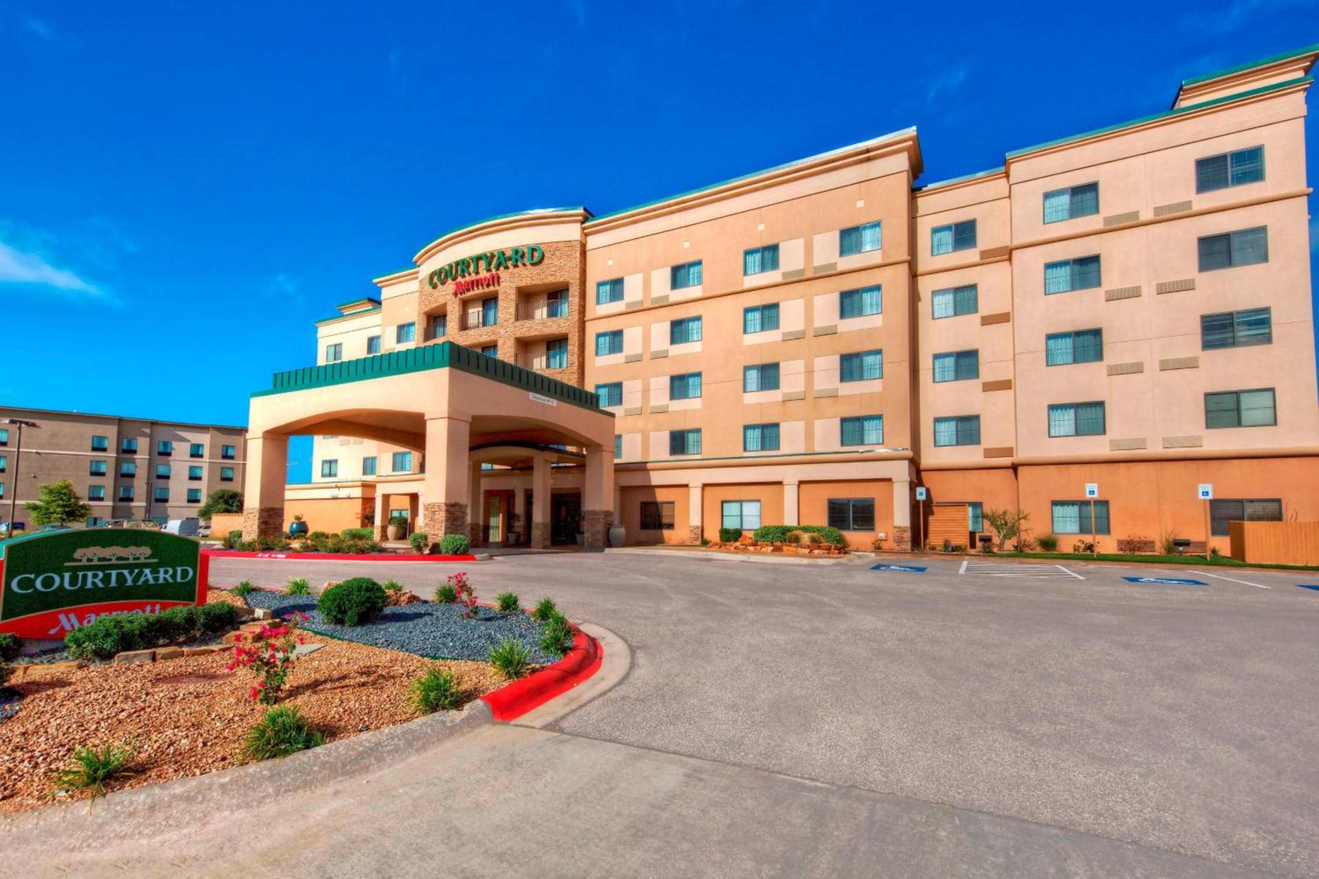 Courtyard by Marriott Midland photo 2