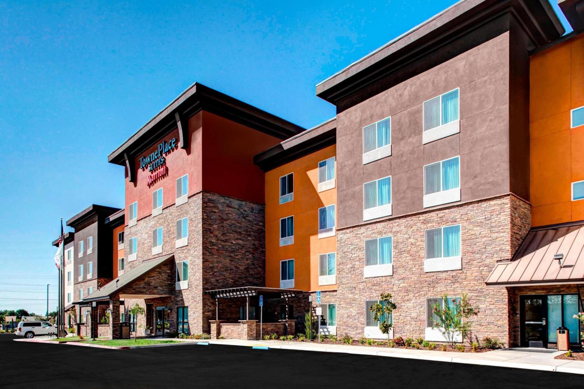 TownePlace Suites by Marriott Bakersfield West photo 2