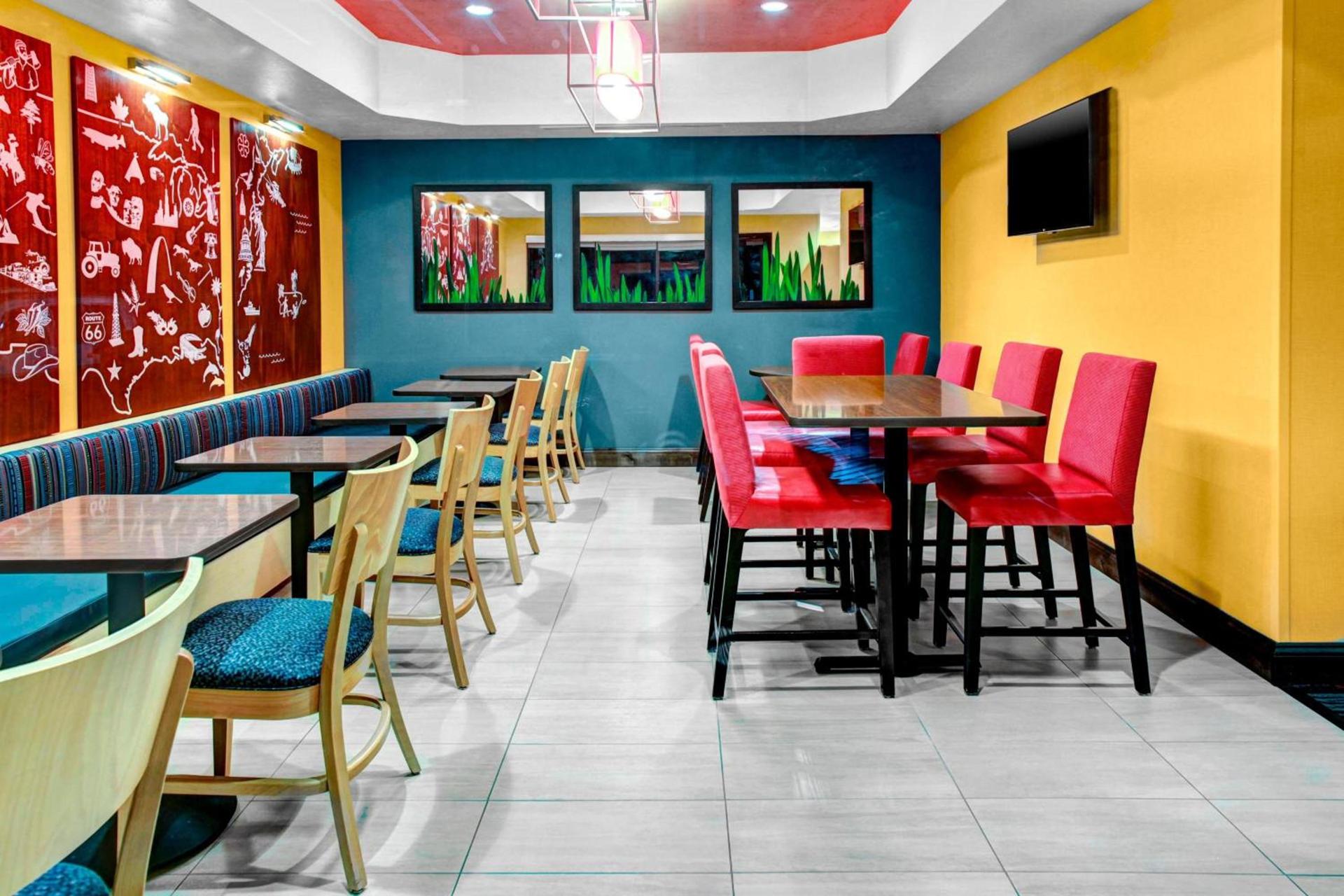 TownePlace Suites by Marriott Bakersfield West photo 20