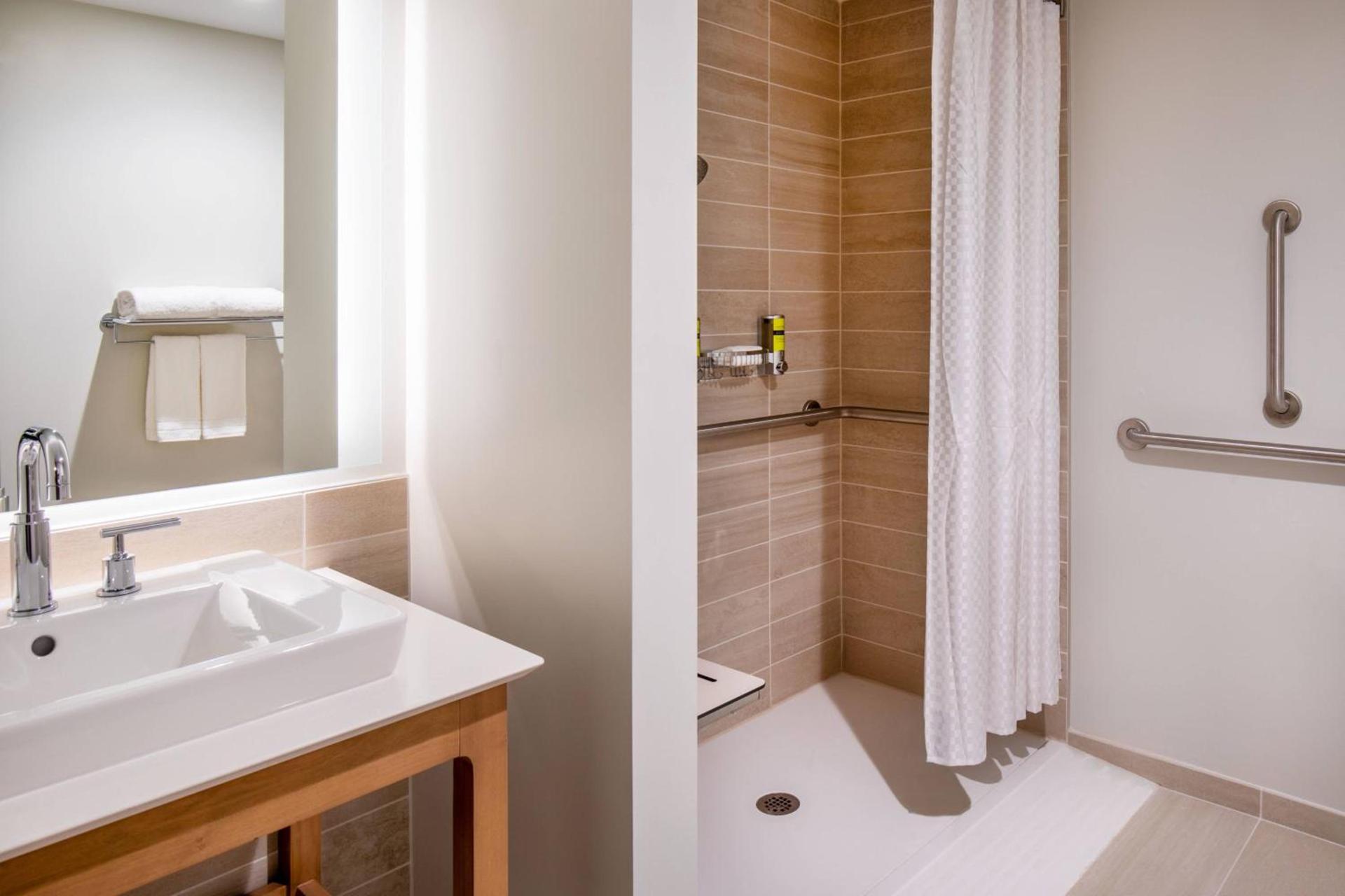 Element by Marriott Moline photo 14