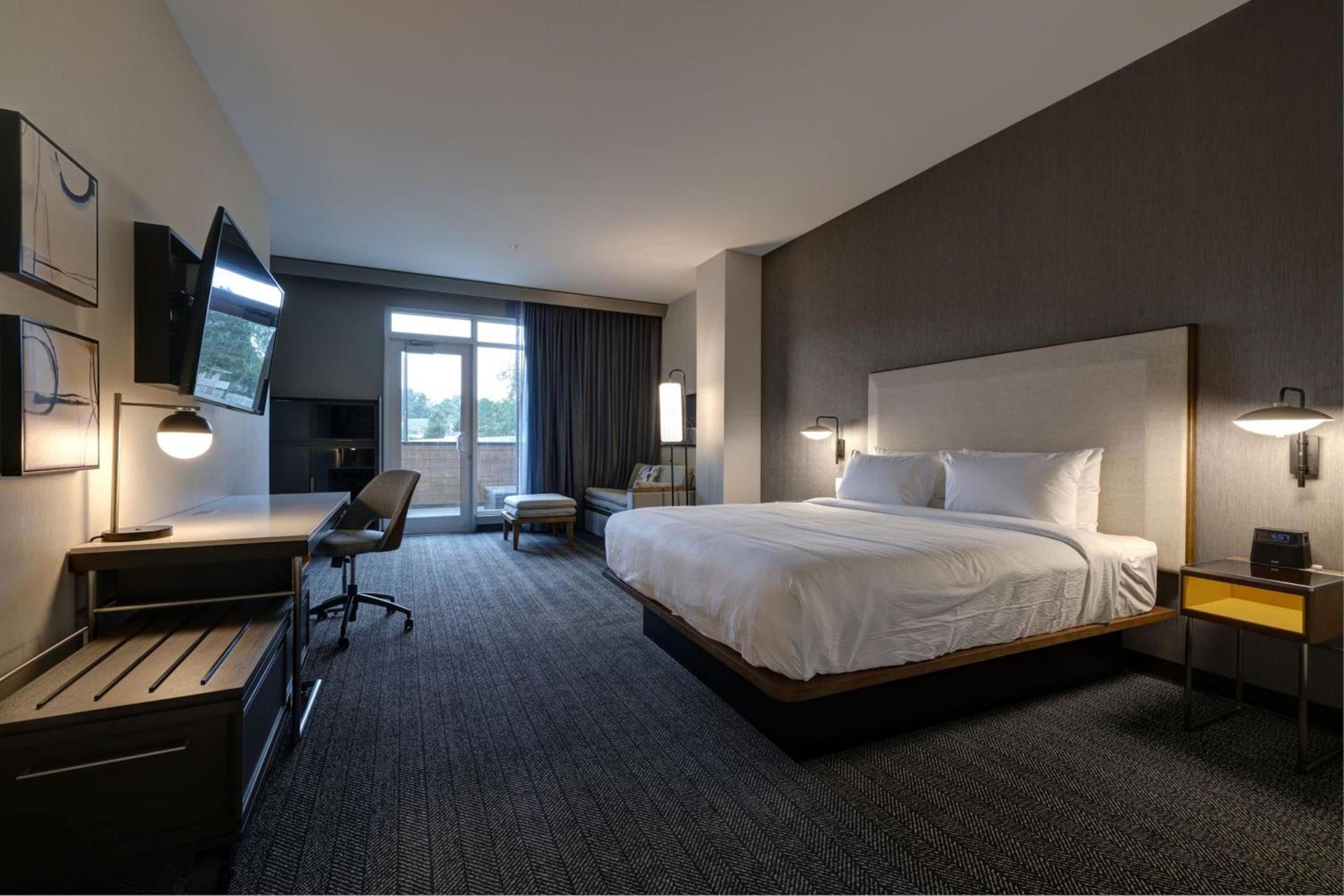 Courtyard by Marriott Iowa City University Heights photo 44