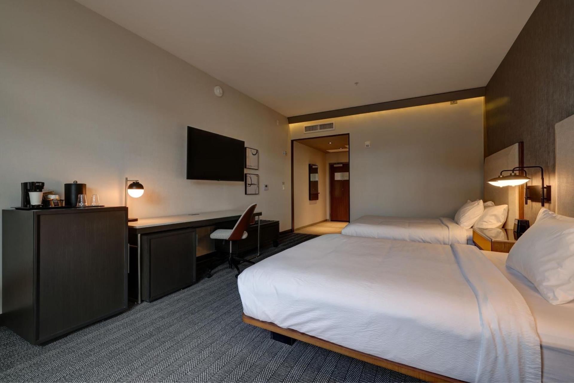 Courtyard by Marriott Iowa City University Heights photo 30