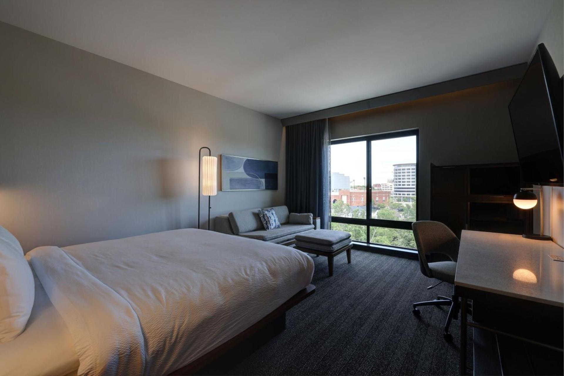 Courtyard by Marriott Iowa City University Heights photo 37