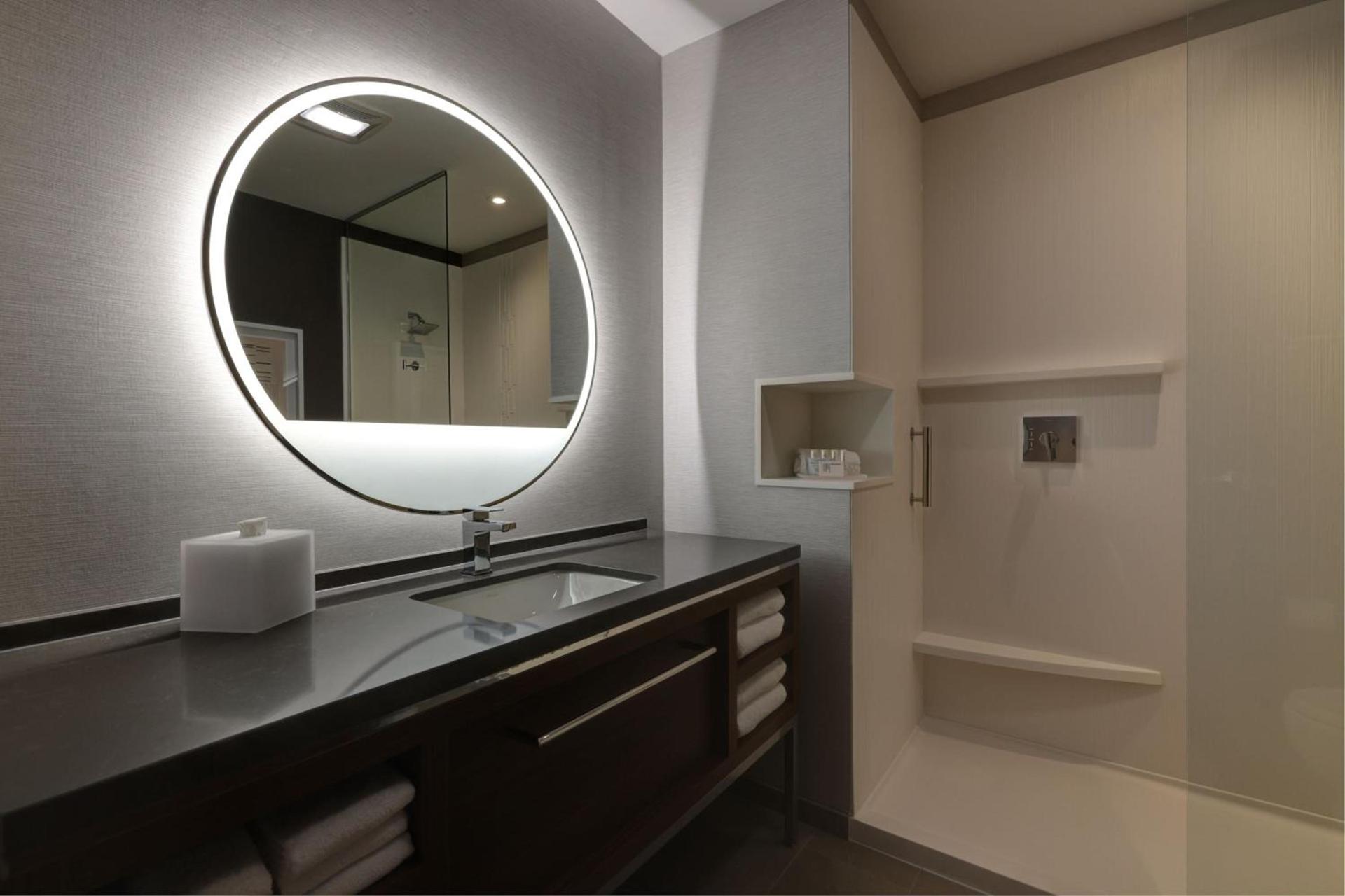 Courtyard by Marriott Iowa City University Heights photo 36