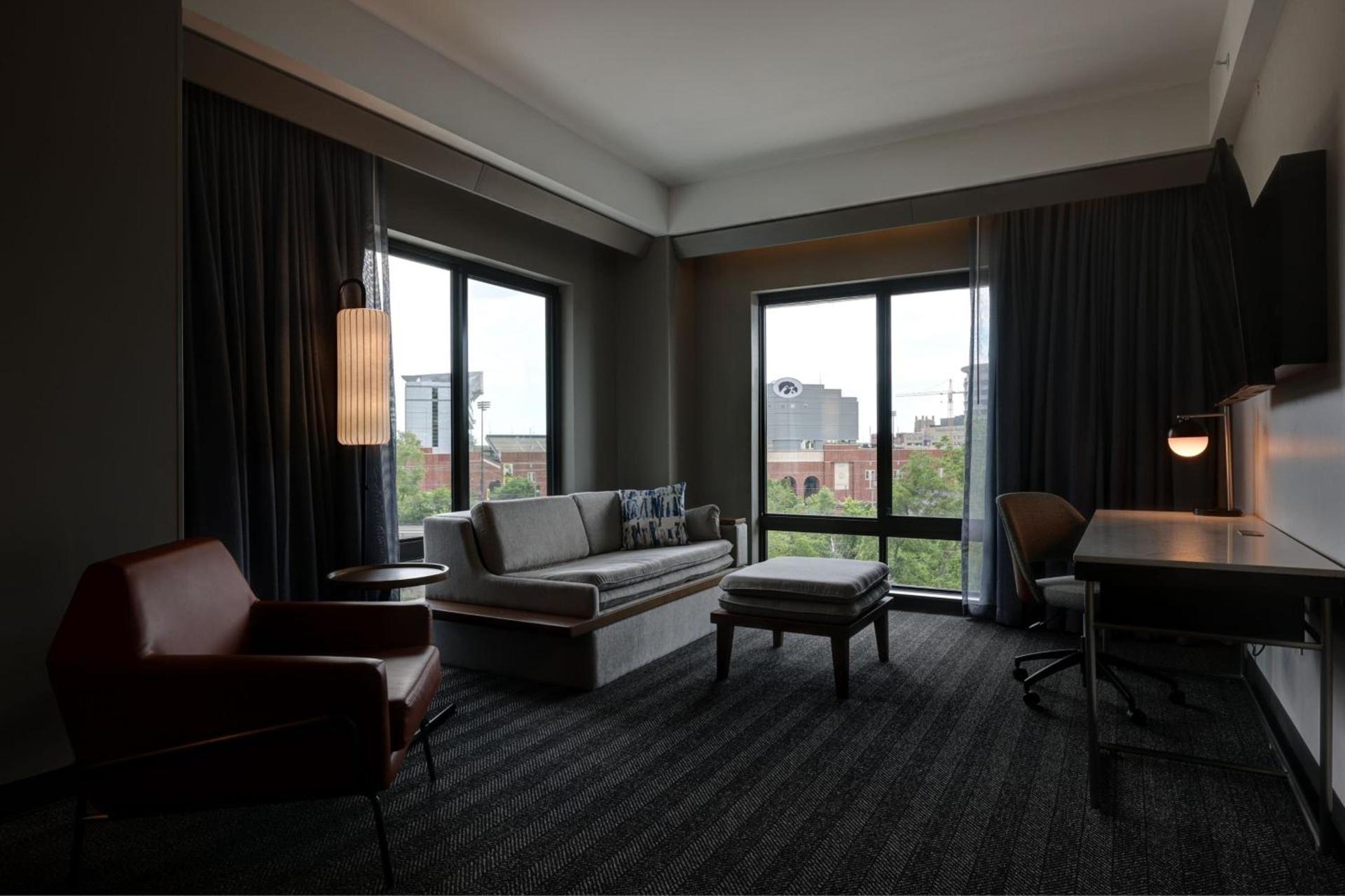Courtyard by Marriott Iowa City University Heights photo 33