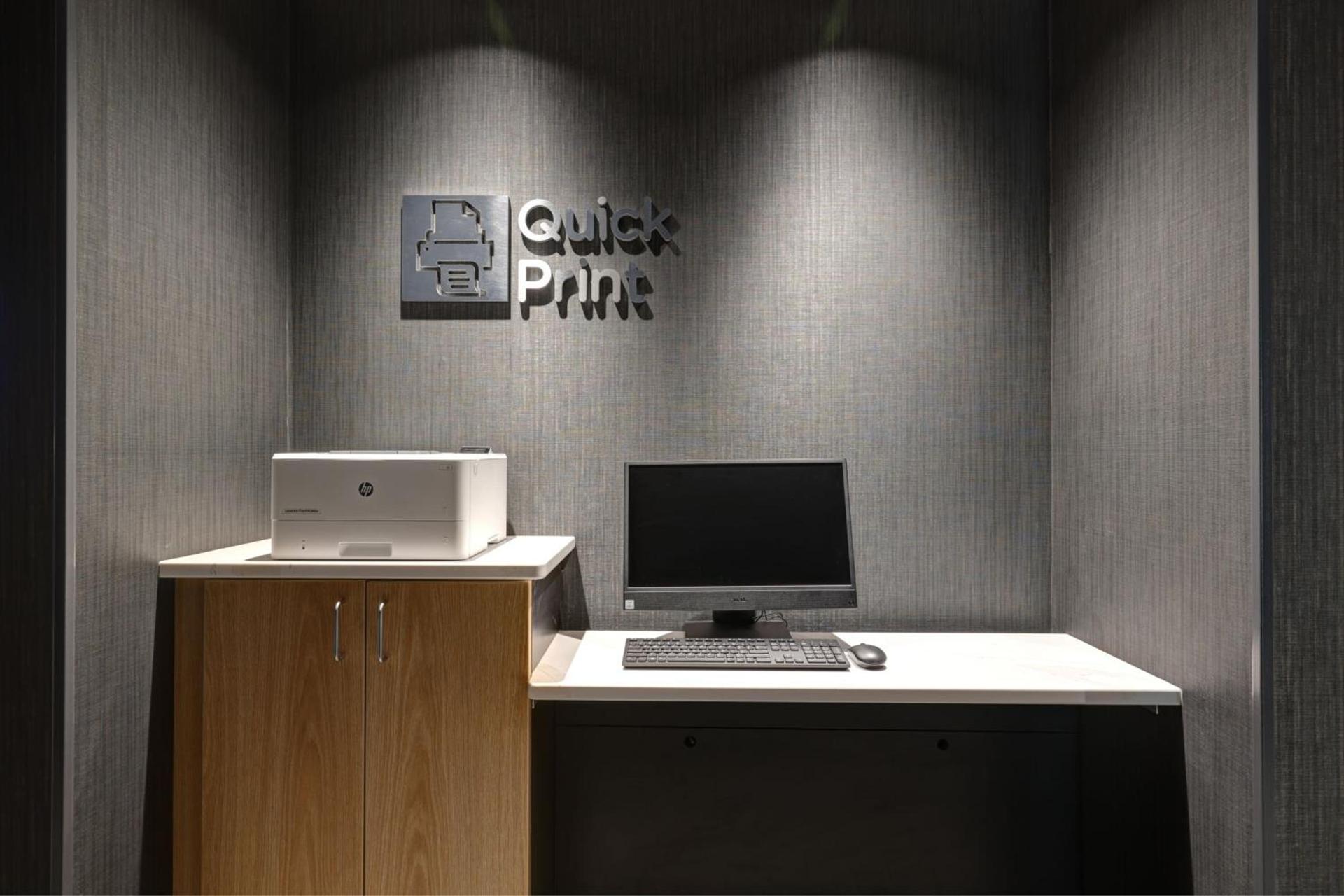 Courtyard by Marriott Iowa City University Heights photo 14