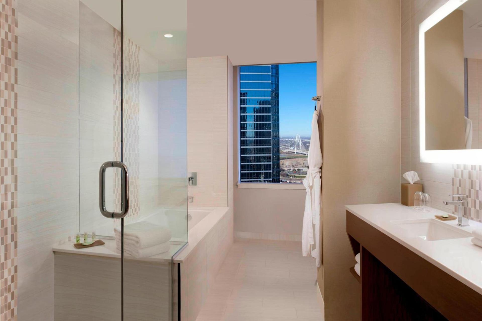 The Westin Dallas Downtown photo 32