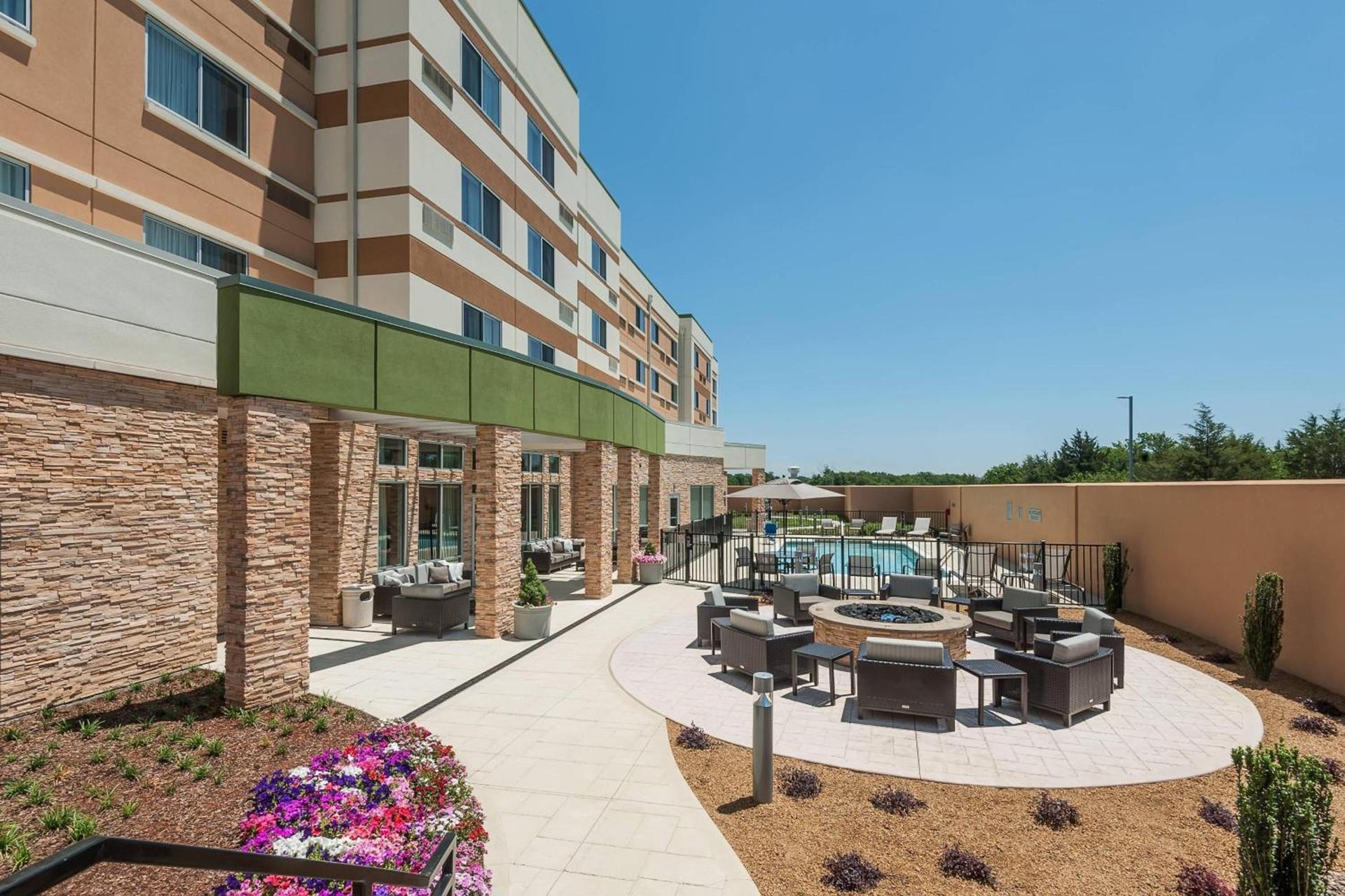 Courtyard by Marriott Ardmore photo 11
