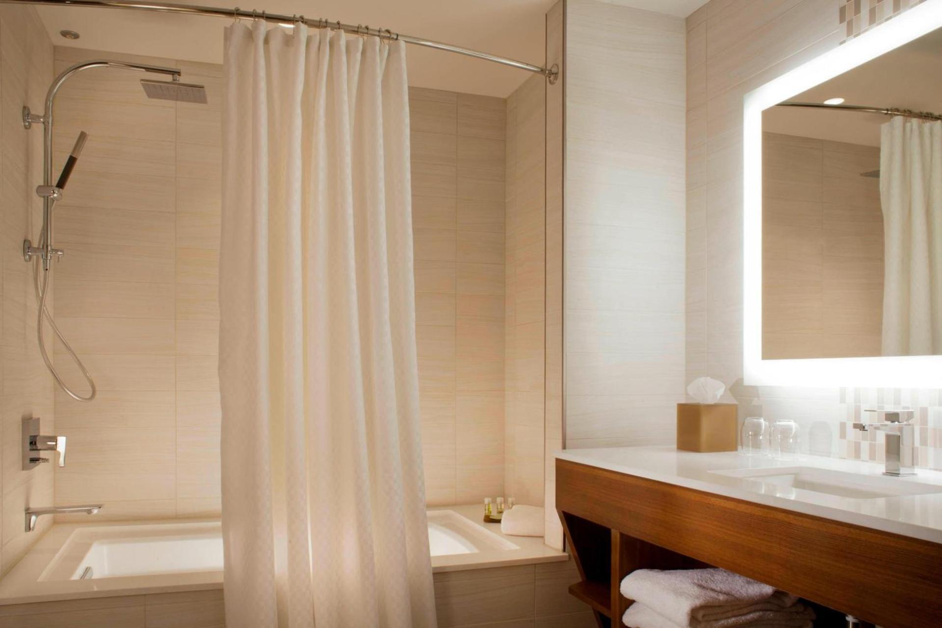The Westin Dallas Downtown photo 17
