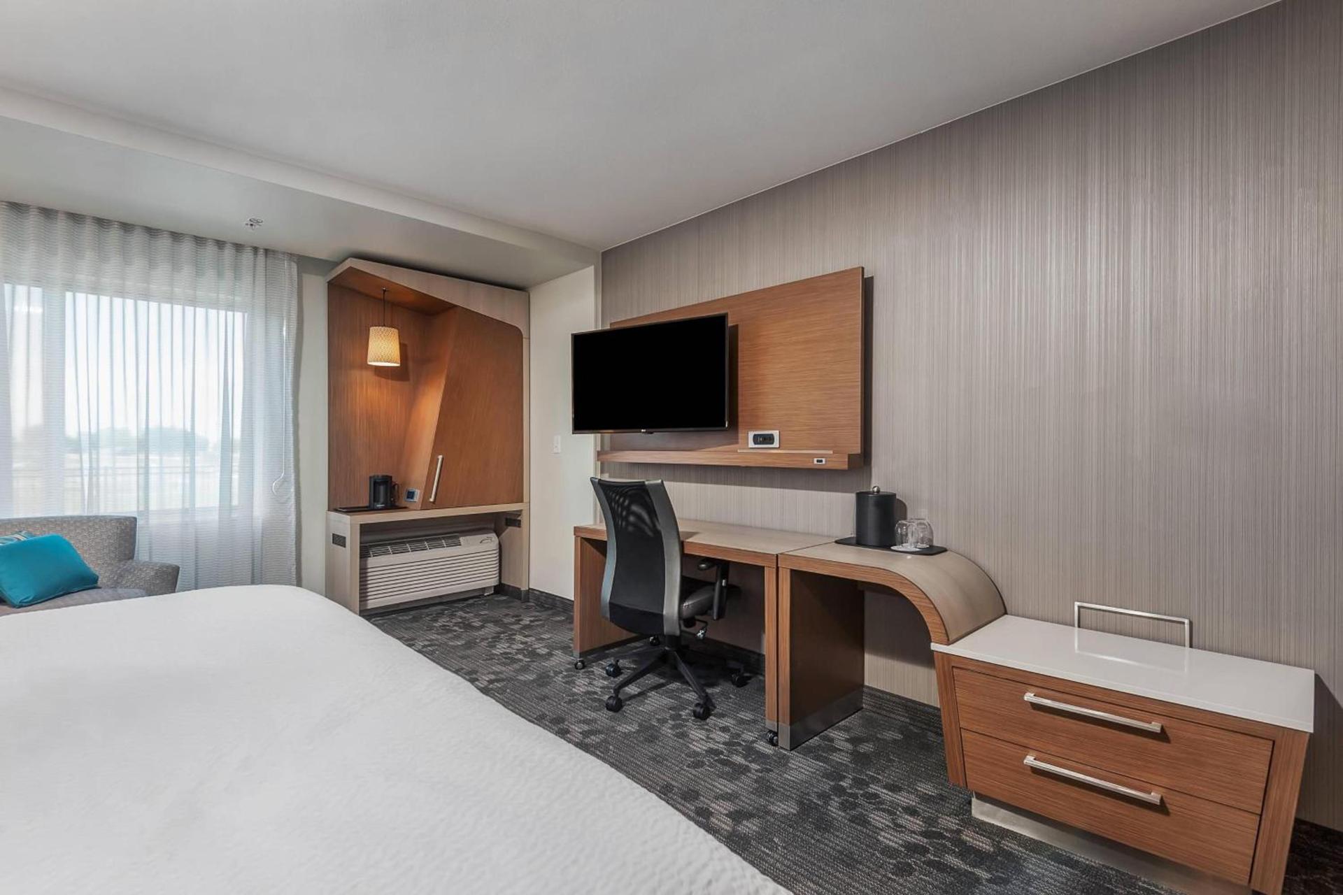 Courtyard by Marriott Ardmore photo 14