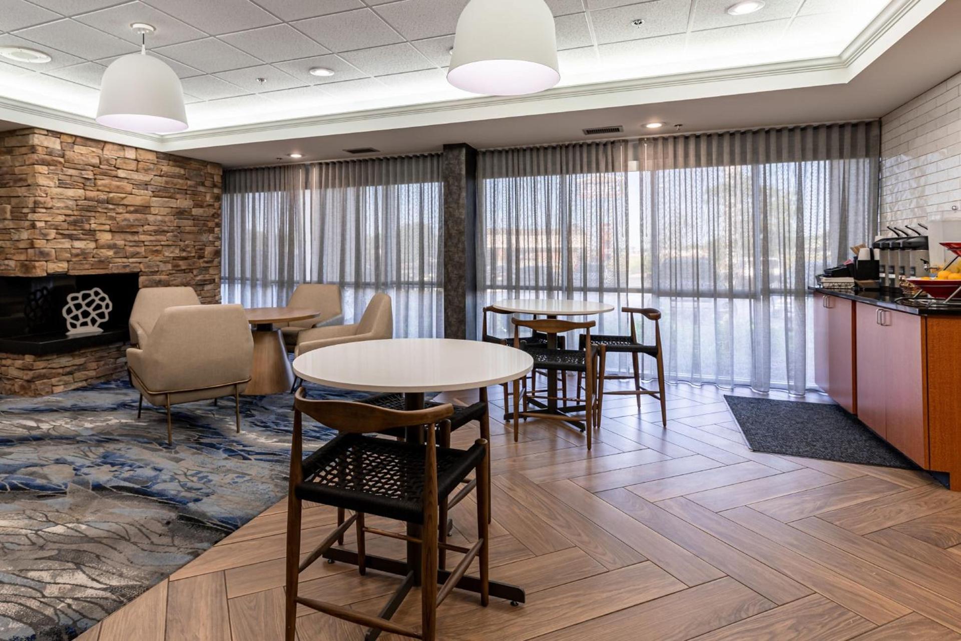 Fairfield Inn by Marriott Evansville West photo 8