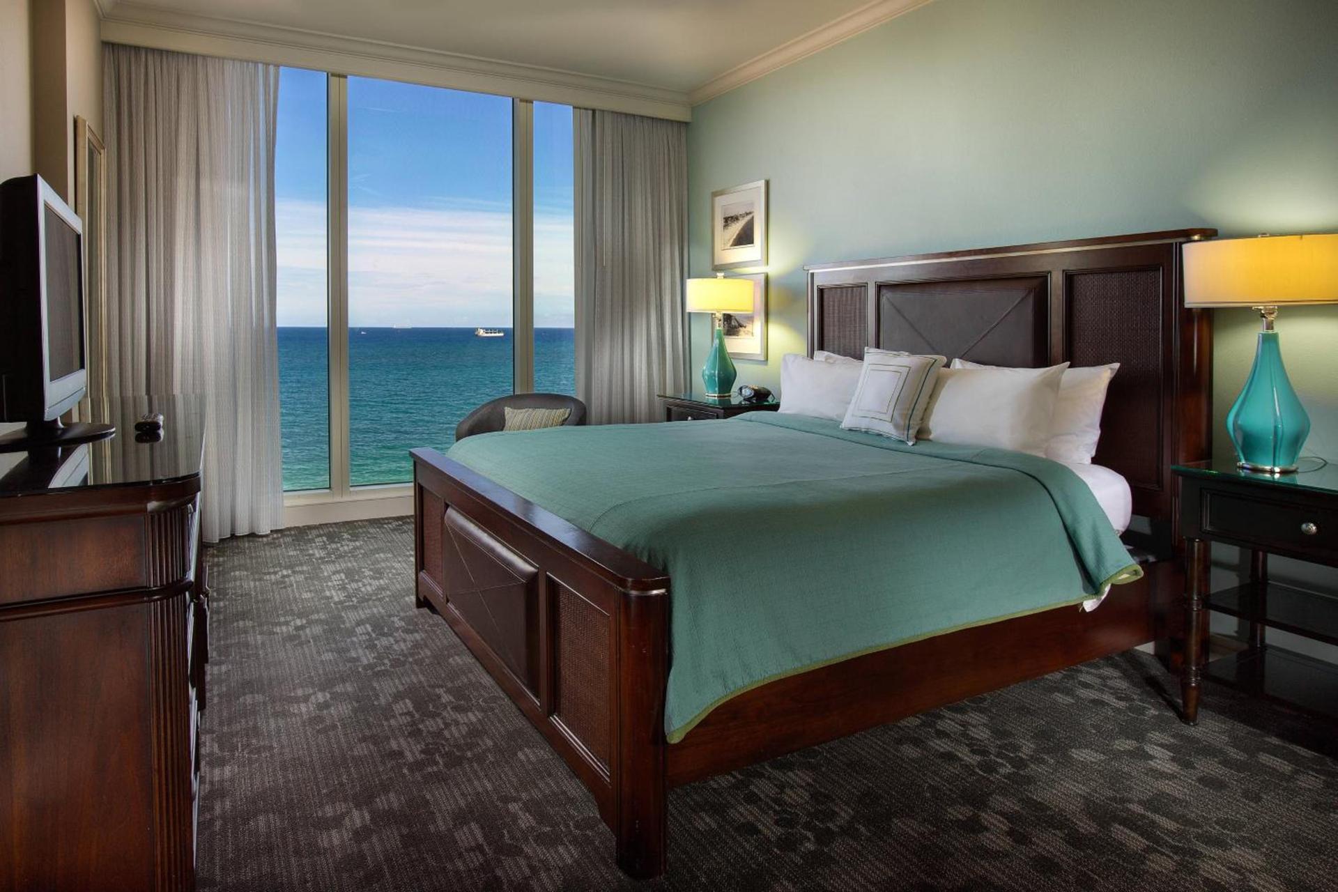 Courtyard by Marriott Oceanside Fort Lauderdale Beach photo 34