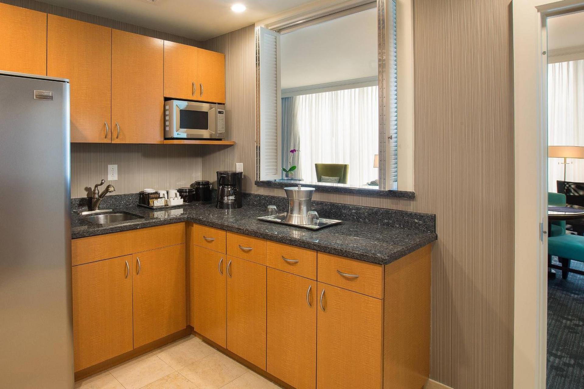 Courtyard by Marriott Oceanside Fort Lauderdale Beach photo 35